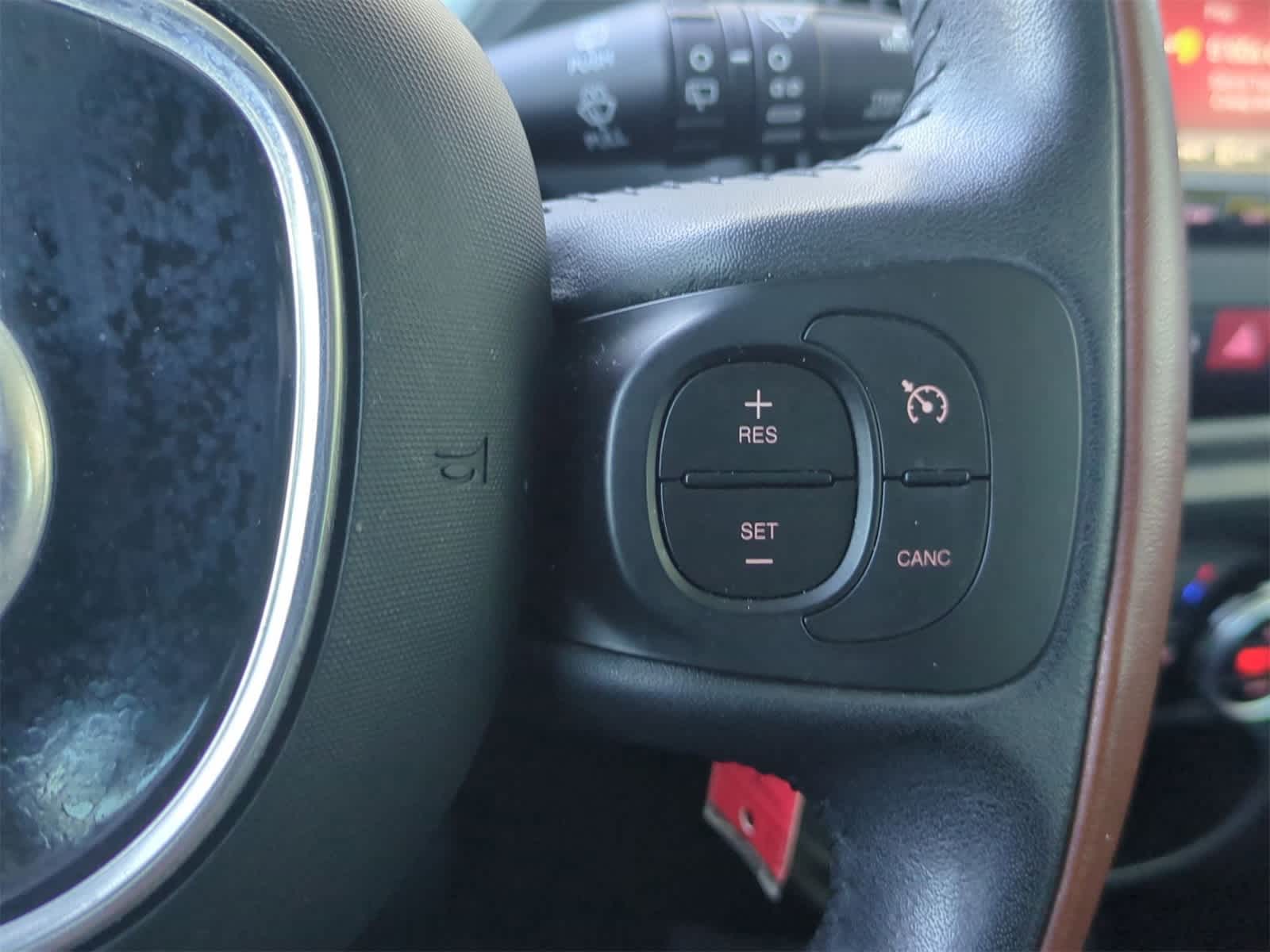 Thumbnail: 2014 Fiat 500L - 23