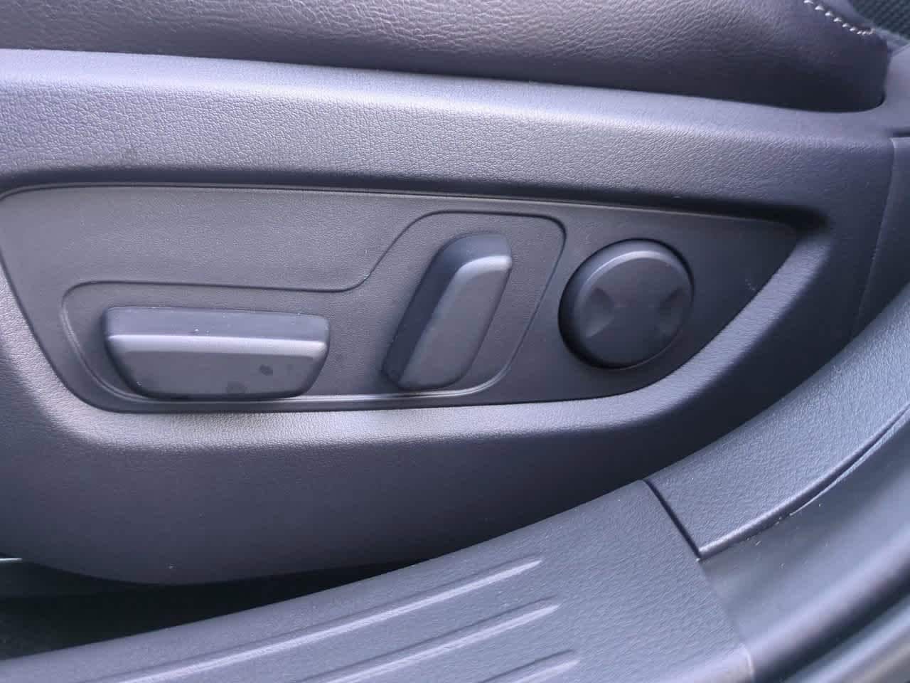 Thumbnail: 2026 Mazda CX-50 - 15