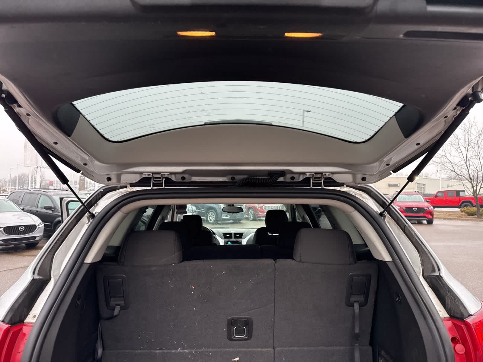 Thumbnail: 2010 Chevrolet Traverse - 20