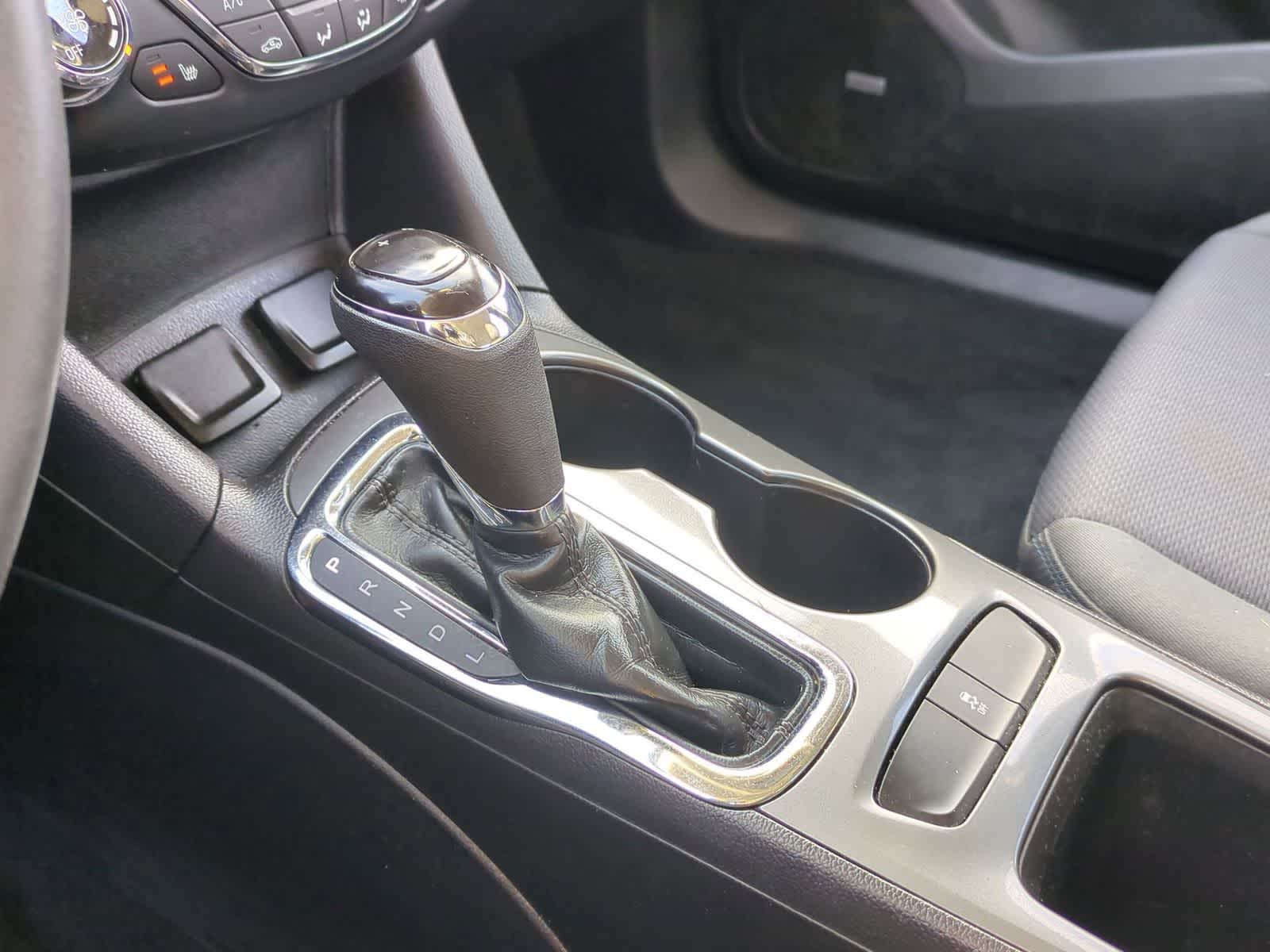 Thumbnail: 2017 Chevrolet Cruze - 32