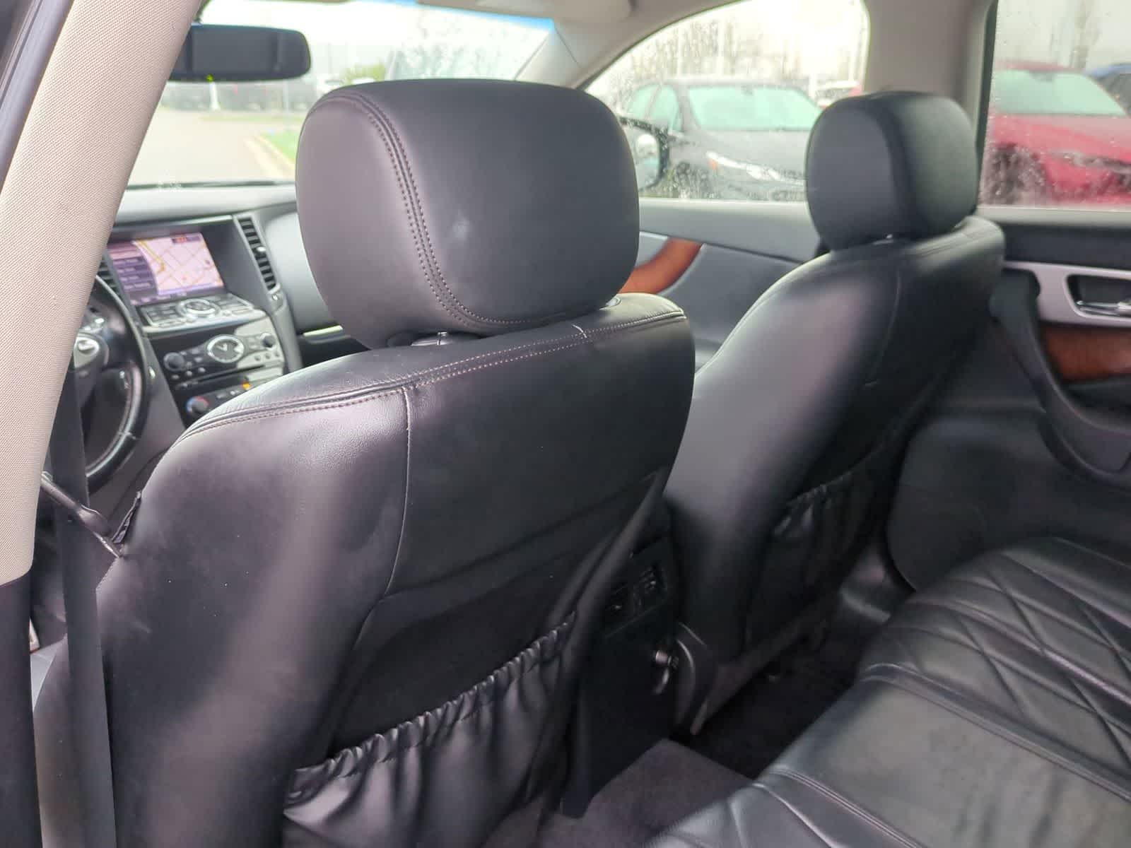 Thumbnail: 2012 INFINITI FX35 - 17