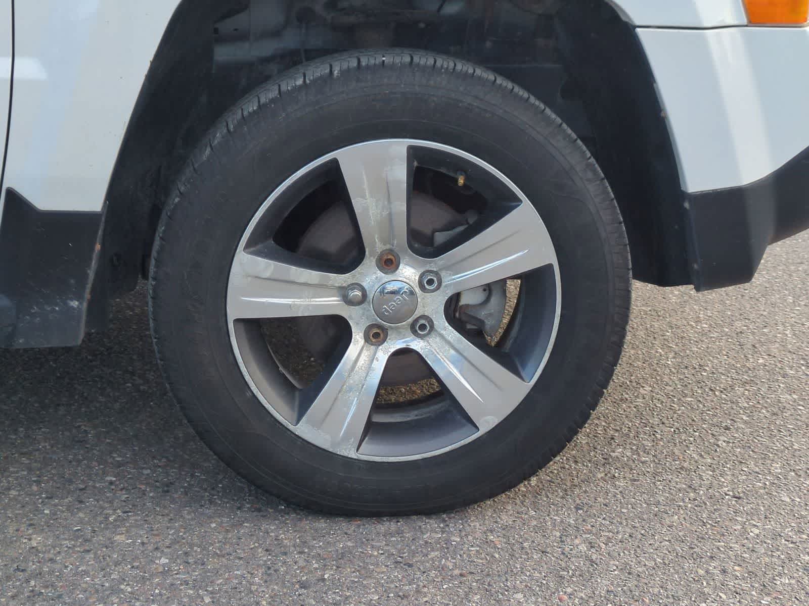 Thumbnail: 2016 Jeep Patriot - 13