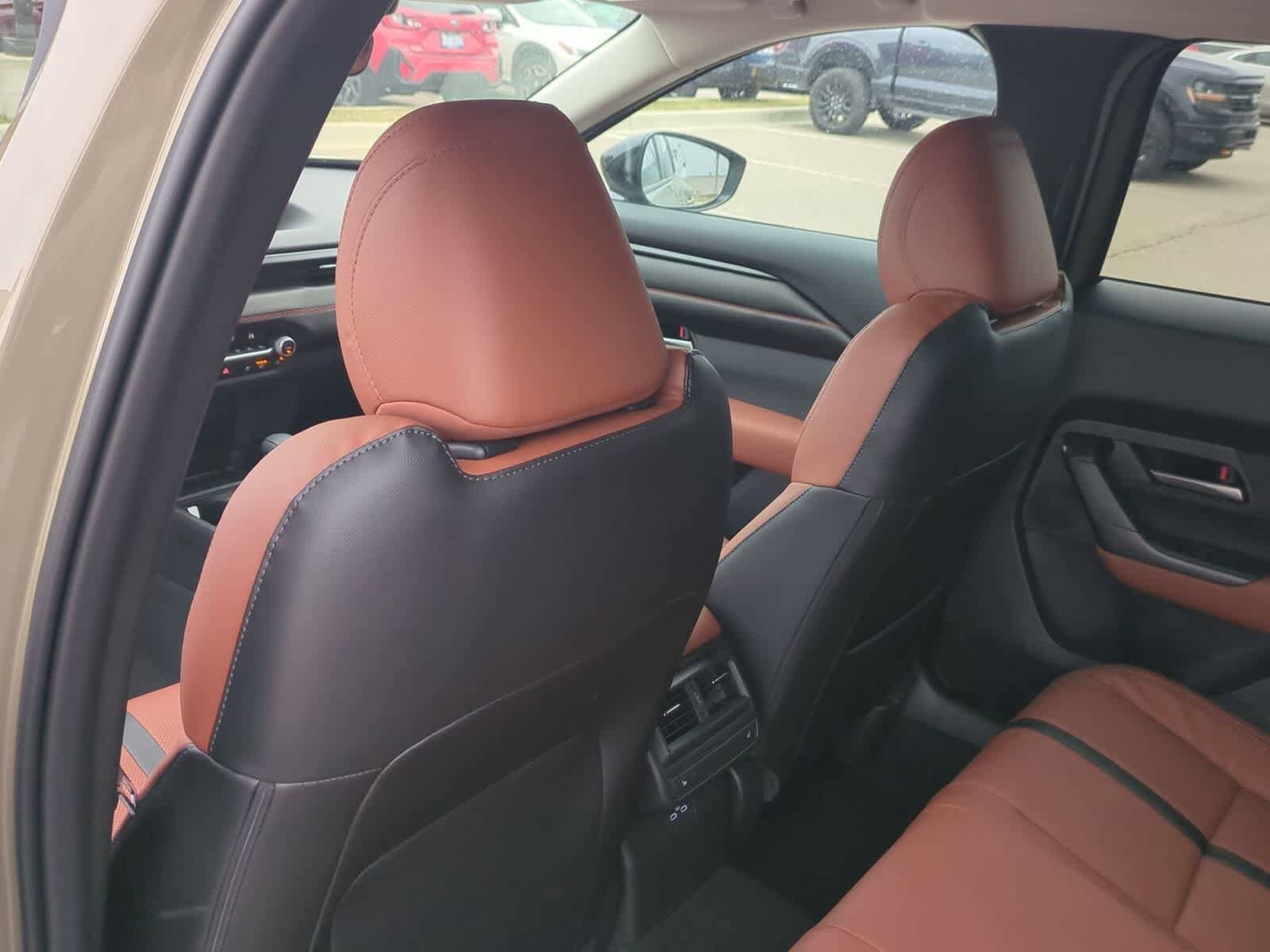 Thumbnail: 2026 Mazda CX-50 - 17