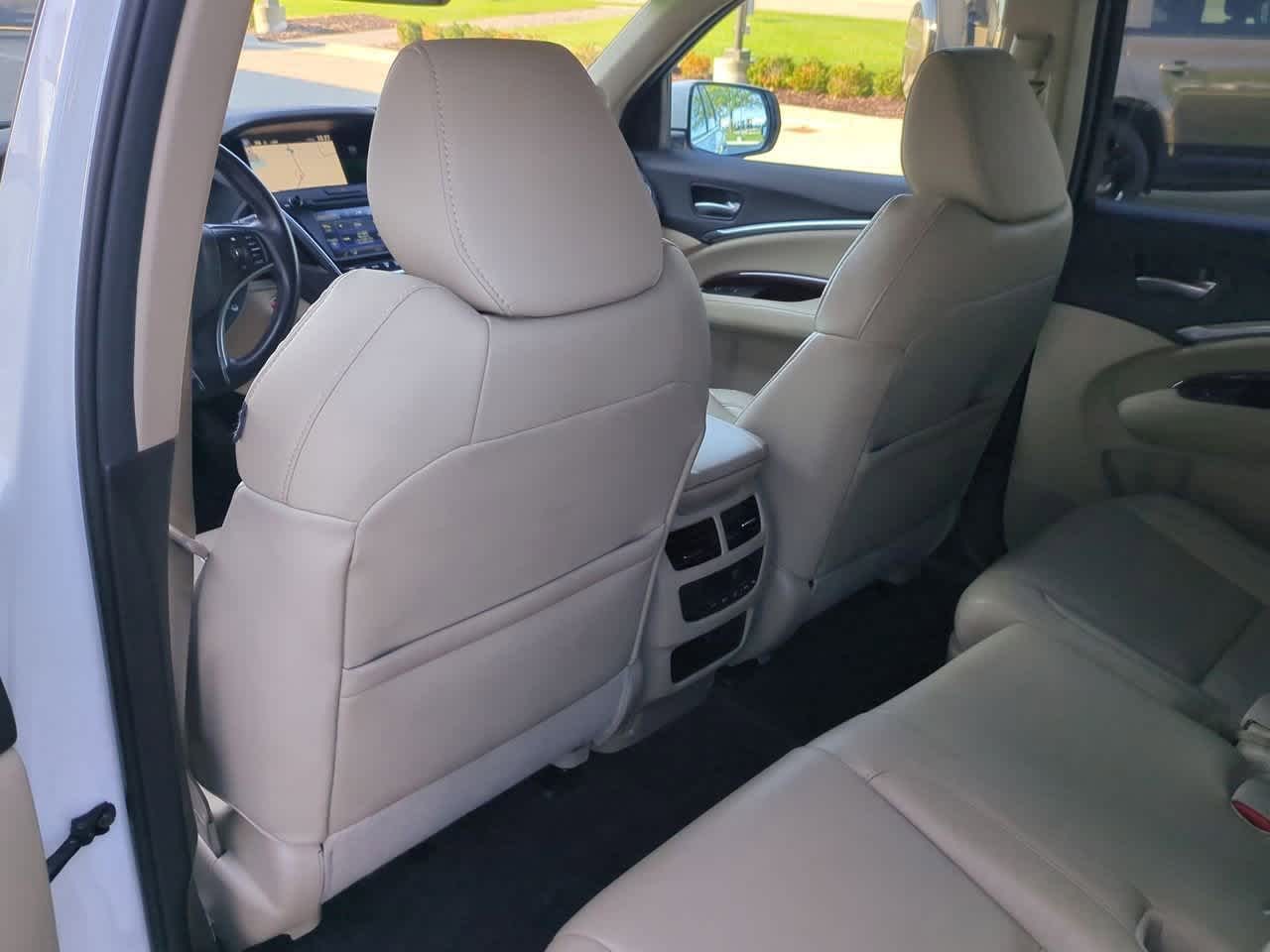 Thumbnail: 2016 Acura MDX - 16