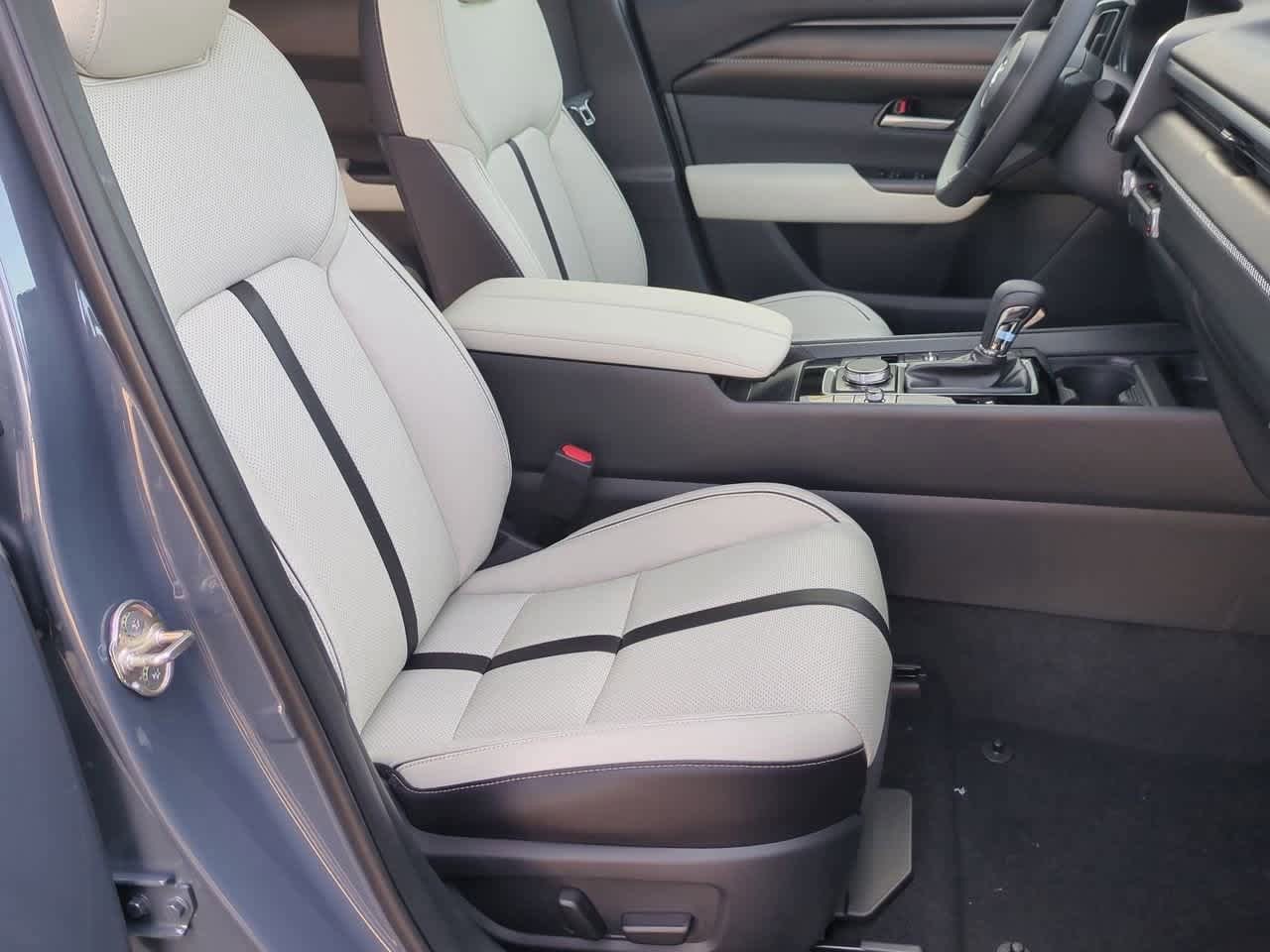 Thumbnail: 2026 Mazda CX-50 - 22