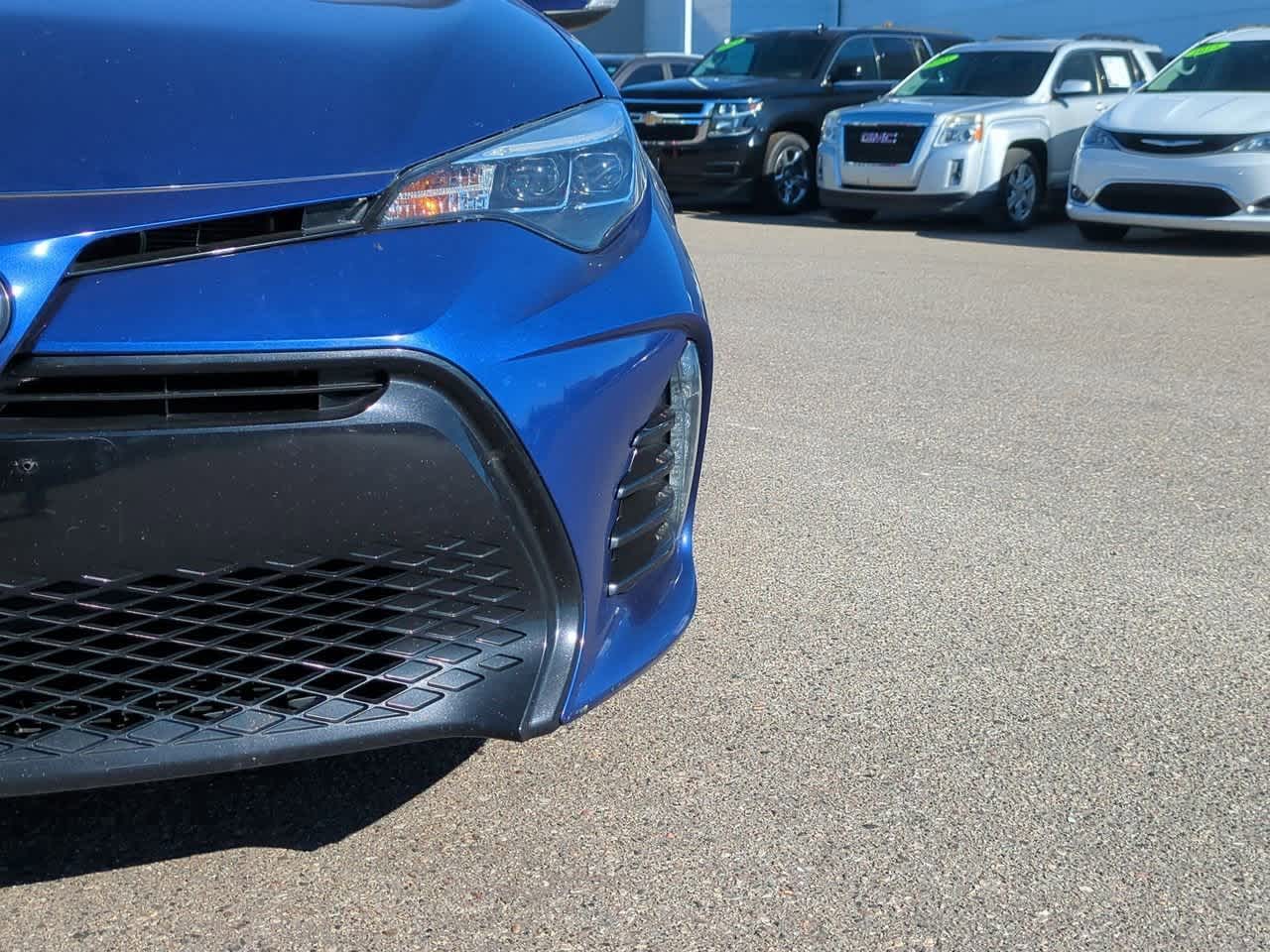 Thumbnail: 2017 Toyota Corolla - 10