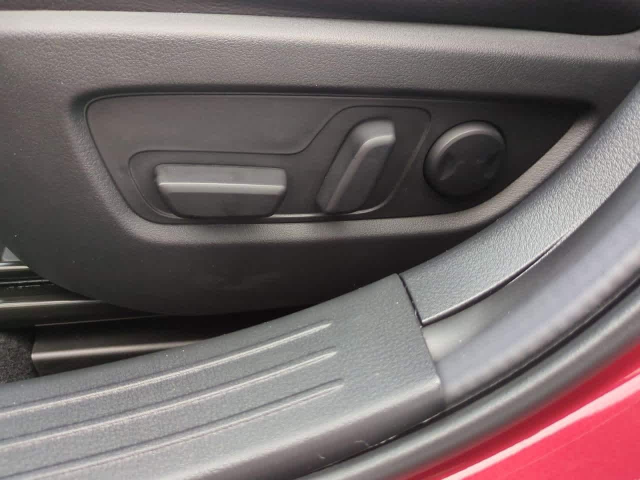 Thumbnail: 2025 Mazda CX-50 - 15