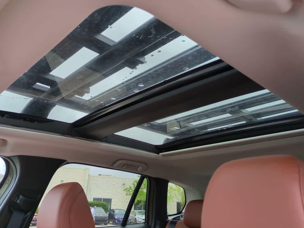 Thumbnail: 2025 Mazda CX-50 - 17