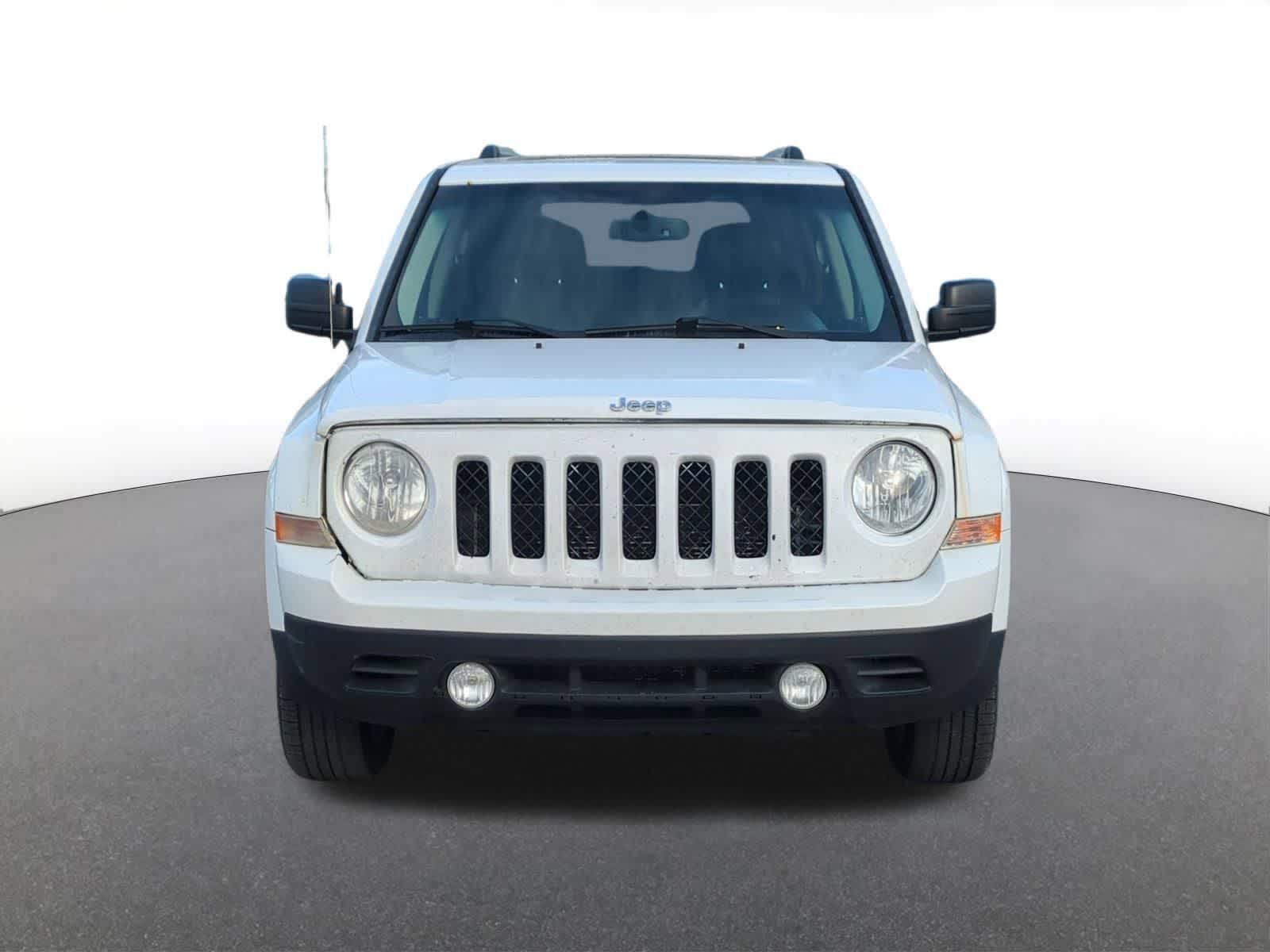 Thumbnail: 2016 Jeep Patriot - 9