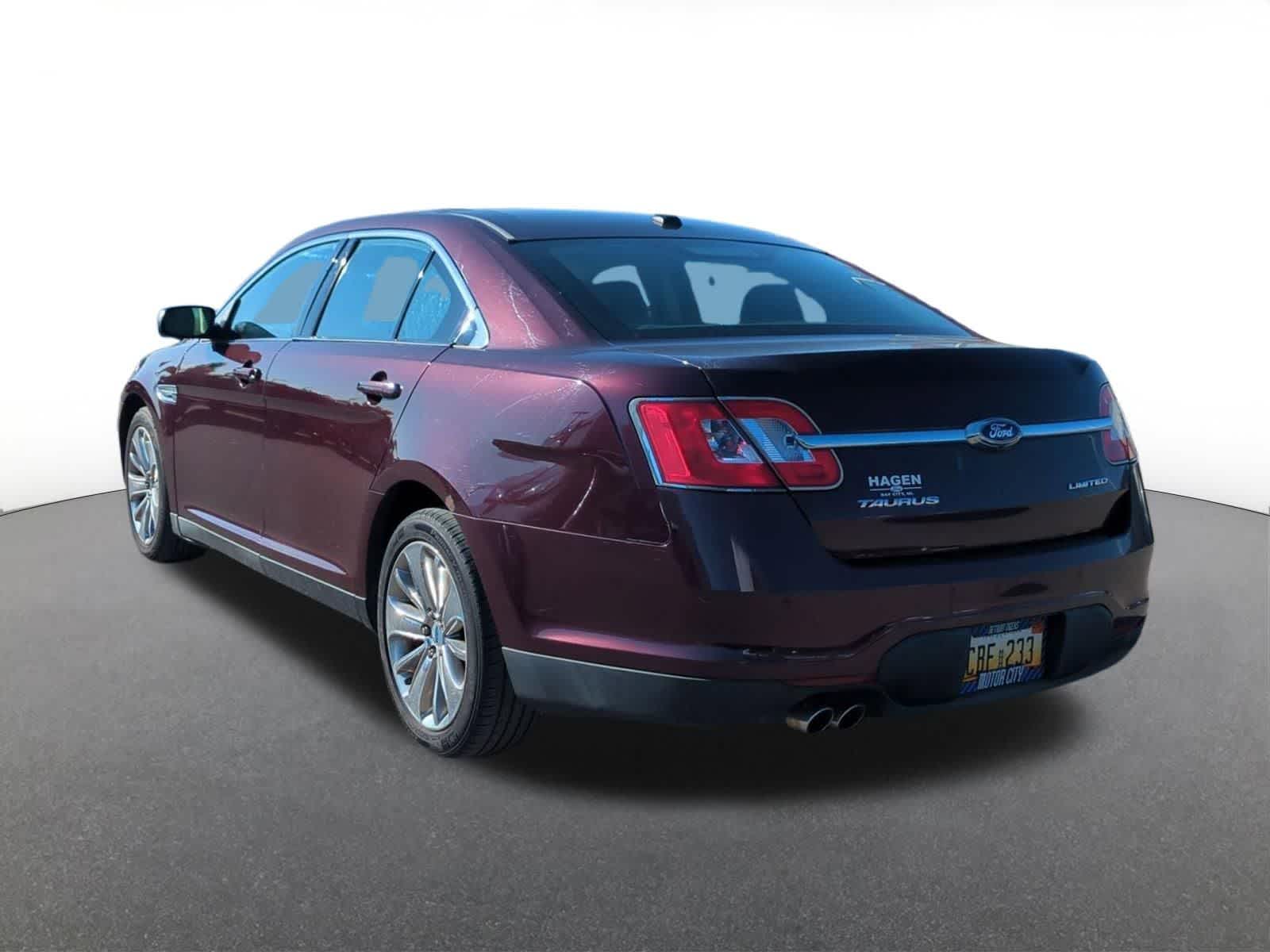 Thumbnail: 2011 Ford Taurus - 4