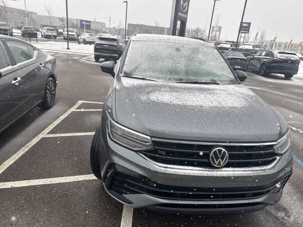 Used 2023 Volkswagen Tiguan 2.0T SE R-Line Black SUV