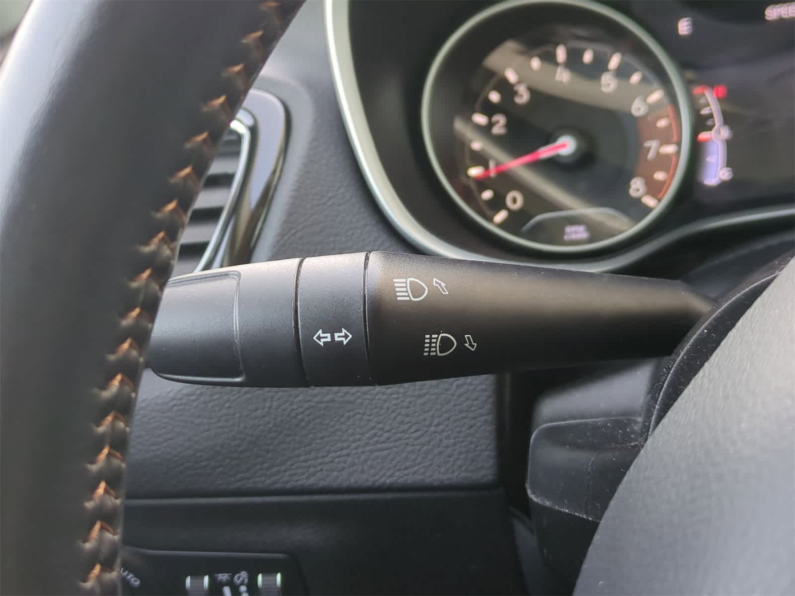 Thumbnail: 2020 Jeep Compass - 25