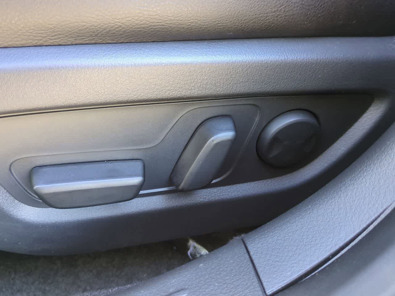 Thumbnail: 2026 Mazda CX-50 - 15