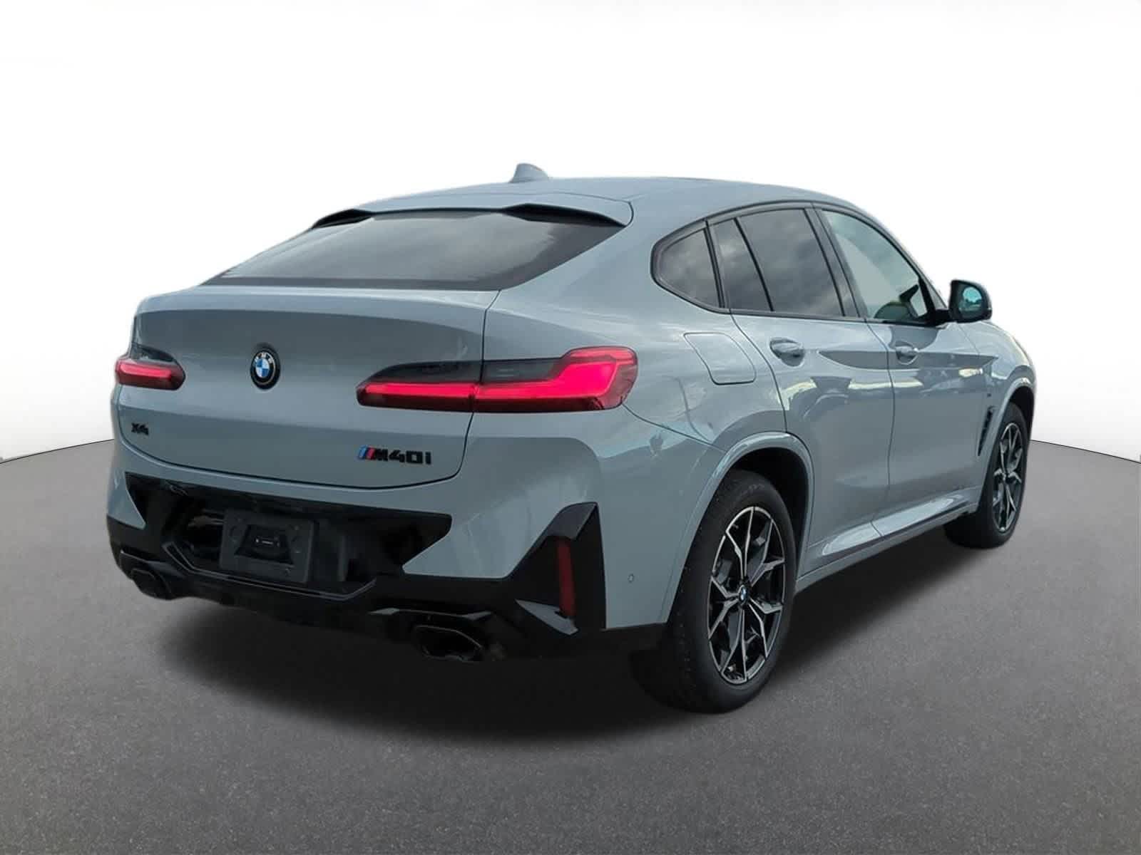 Thumbnail: 2024 BMW X4 - 6