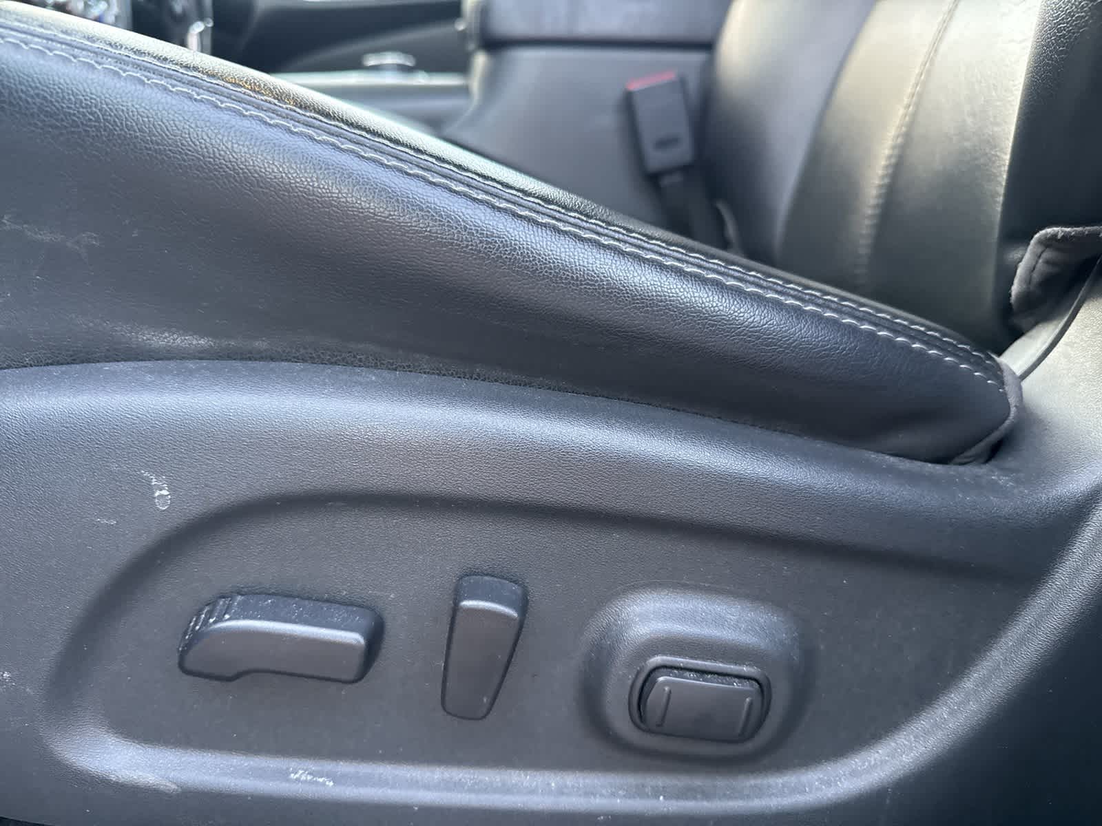 Thumbnail: 2018 Nissan Pathfinder - 16