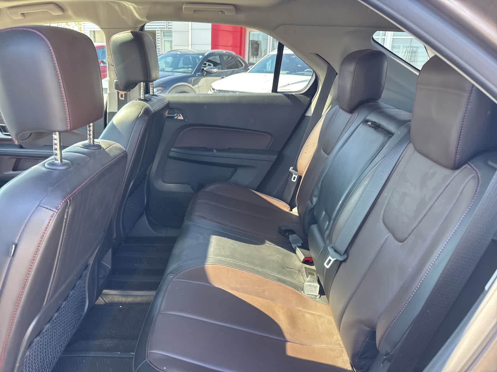 Thumbnail: 2011 Chevrolet Equinox - 17