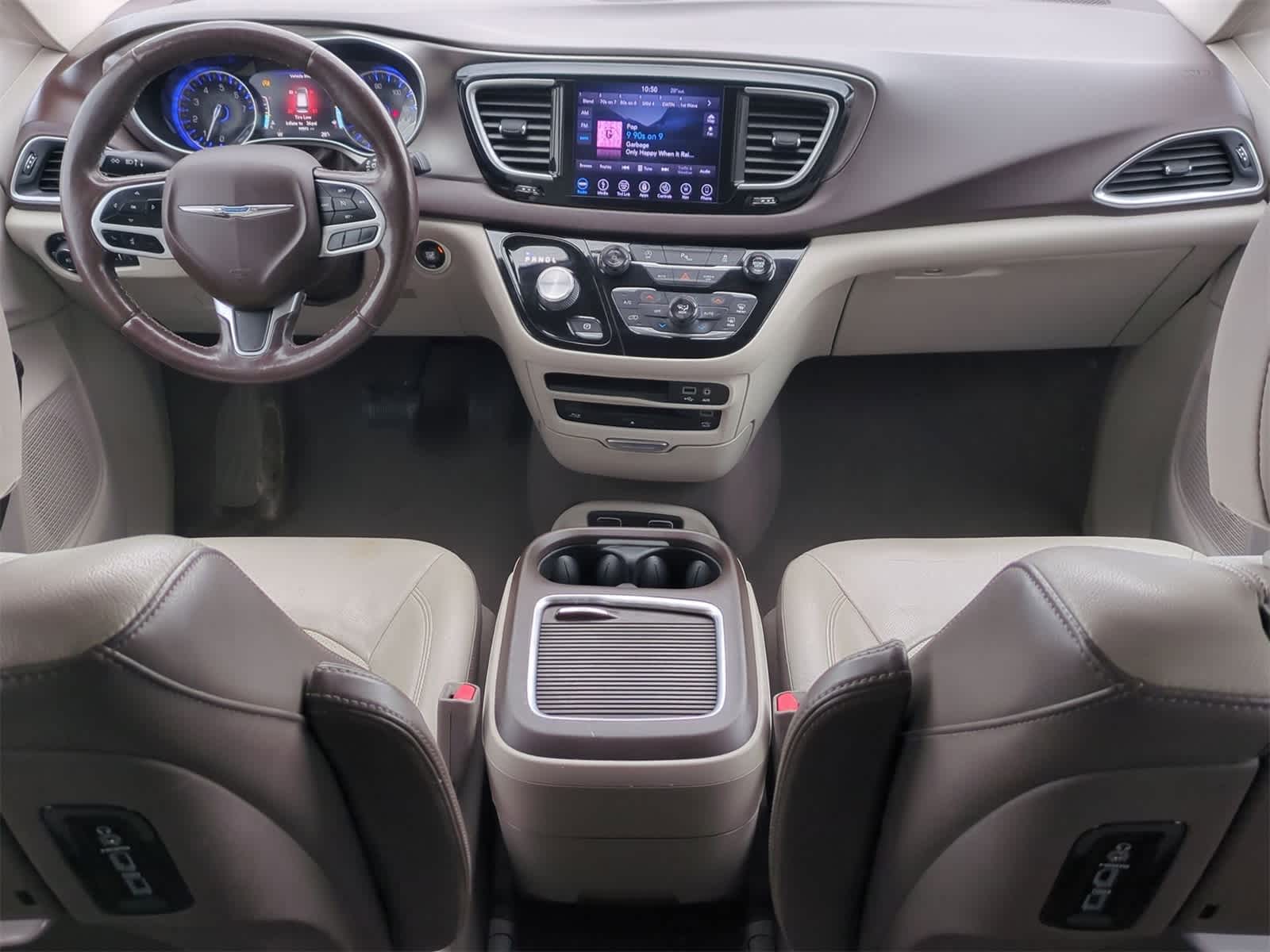 Thumbnail: 2018 Chrysler Pacifica - 14