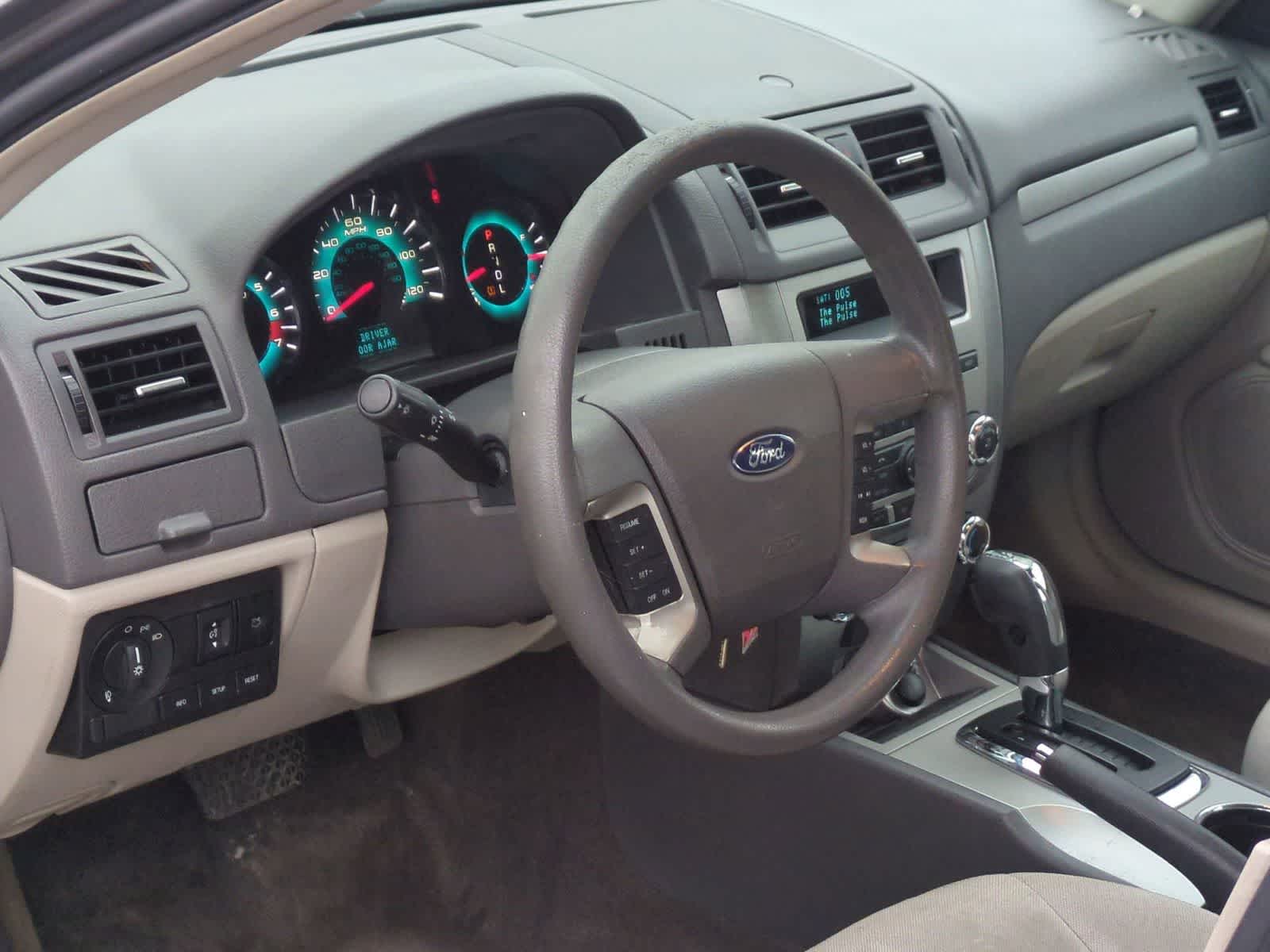 Thumbnail: 2010 Ford Fusion - 2