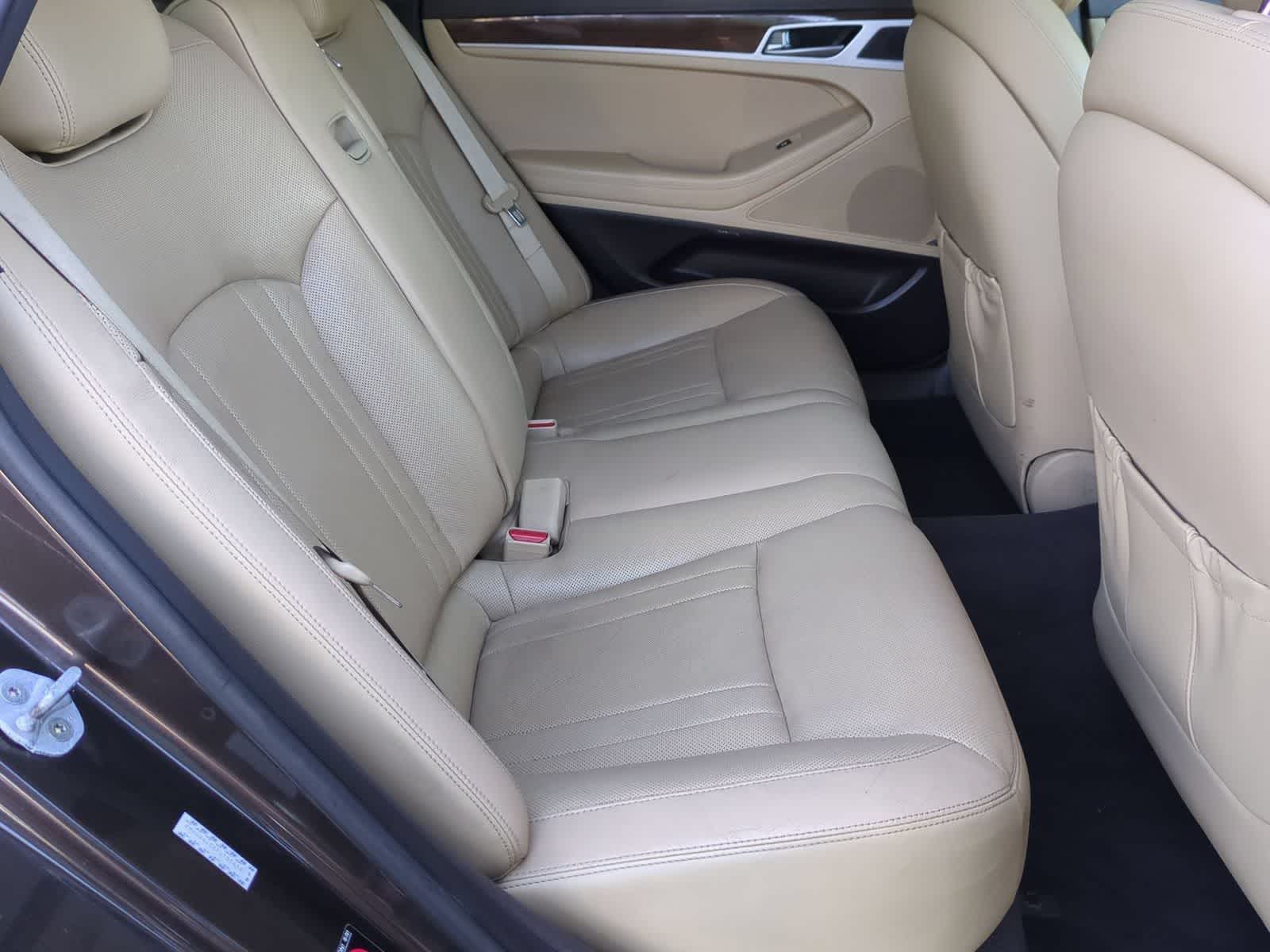 Thumbnail: 2015 Hyundai Genesis - 21