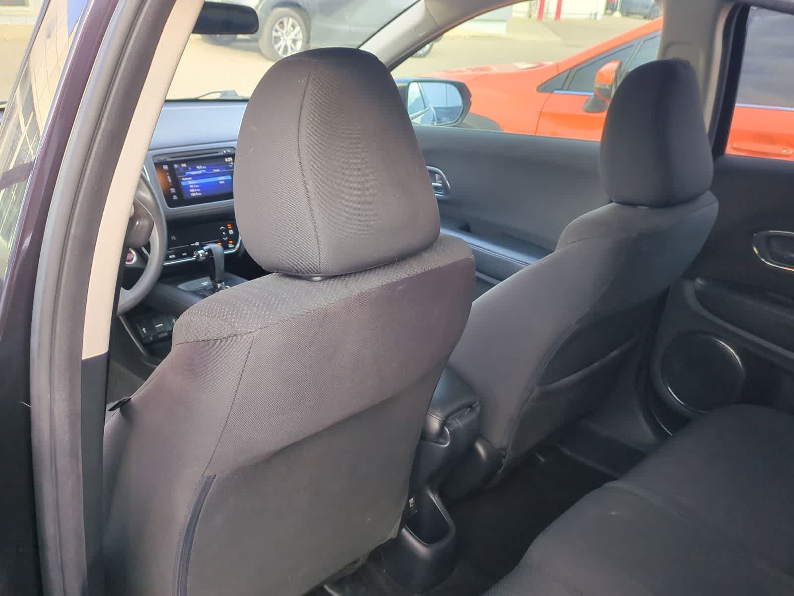 Thumbnail: 2016 Honda HR-V - 17