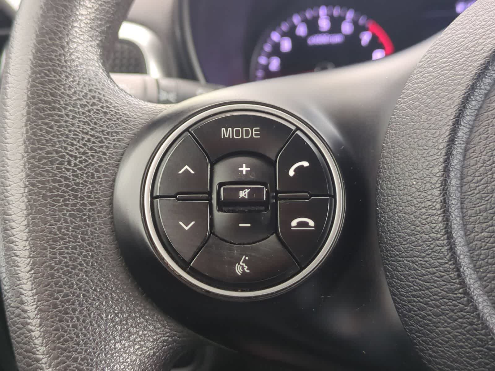 2021 Kia Soul LX - Photo 19