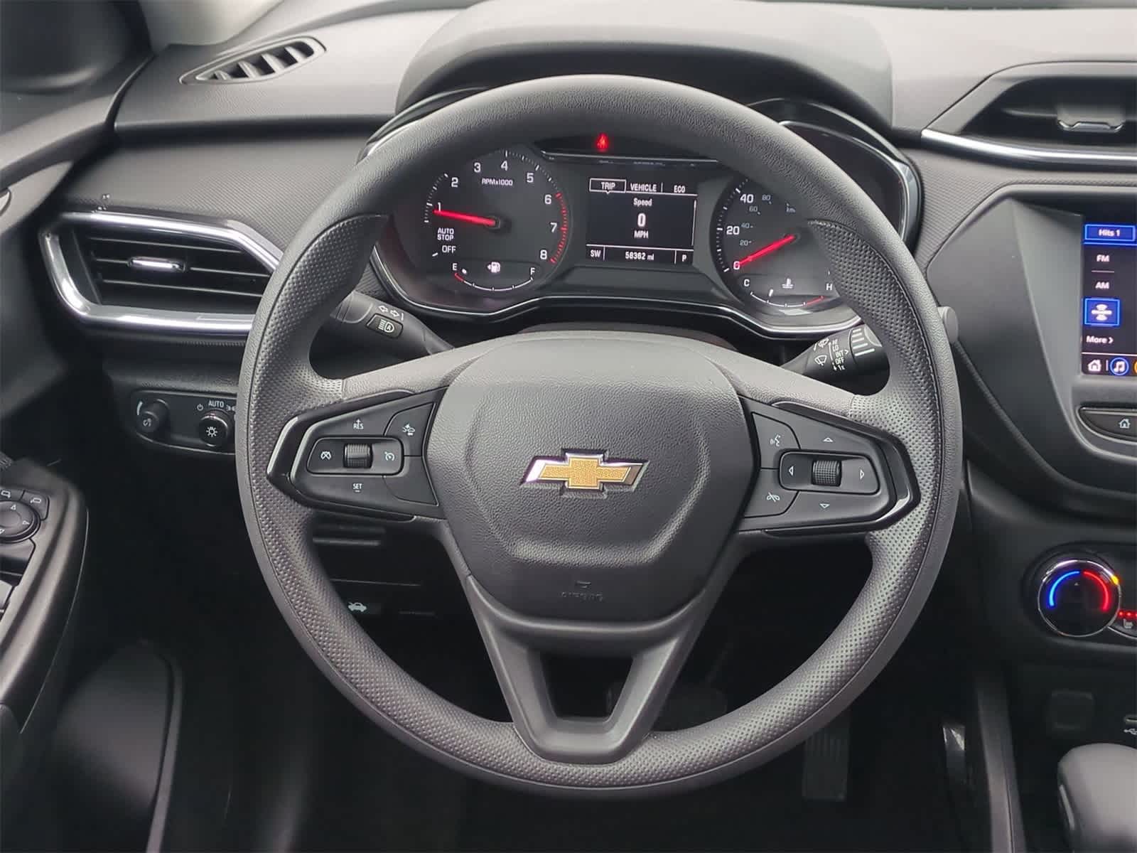 Thumbnail: 2022 Chevrolet TrailBlazer - 21