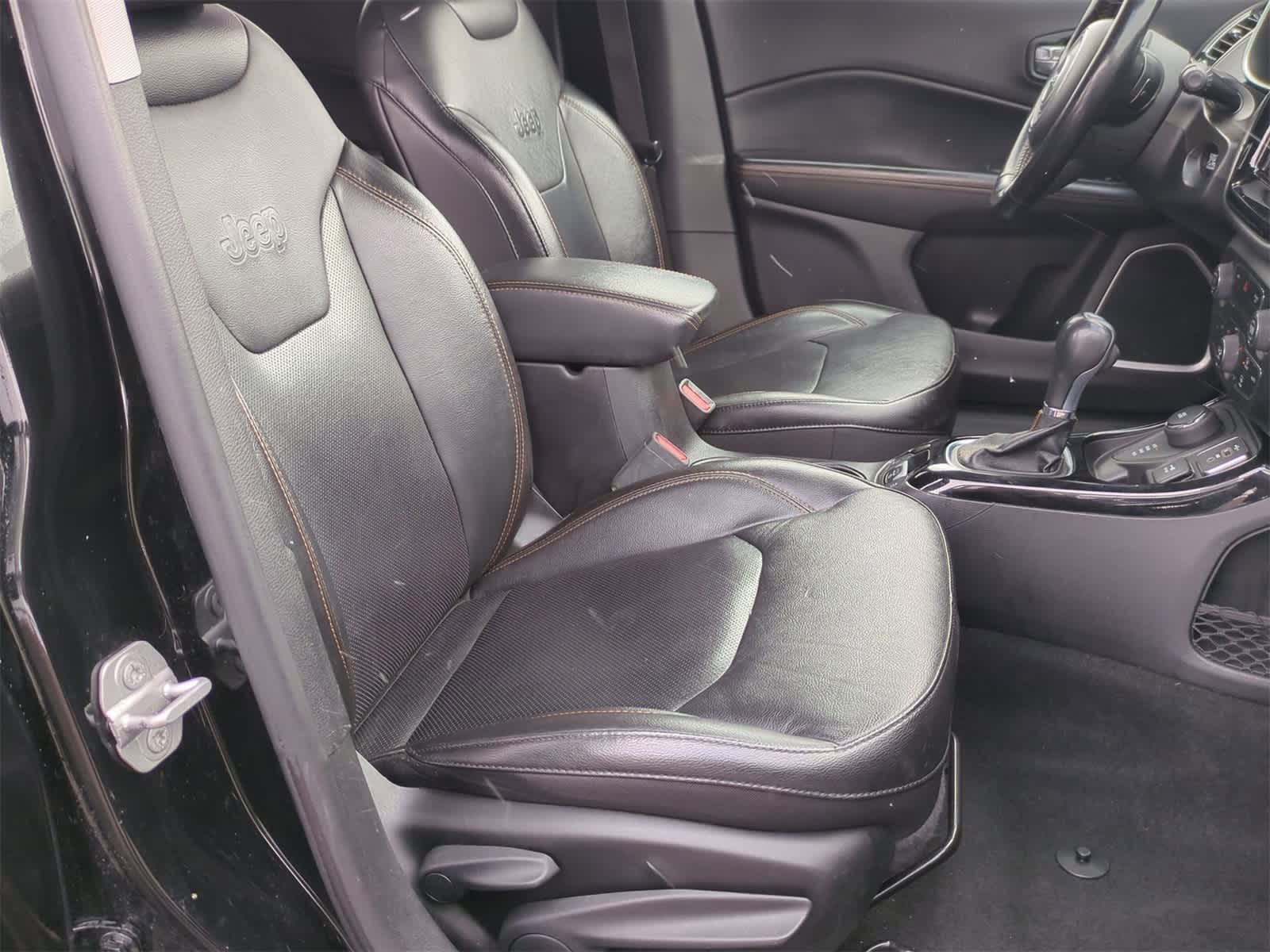 Thumbnail: 2020 Jeep Compass - 20