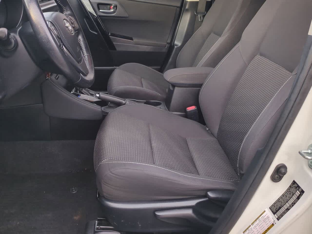 Thumbnail: 2017 Toyota Corolla iM - 15