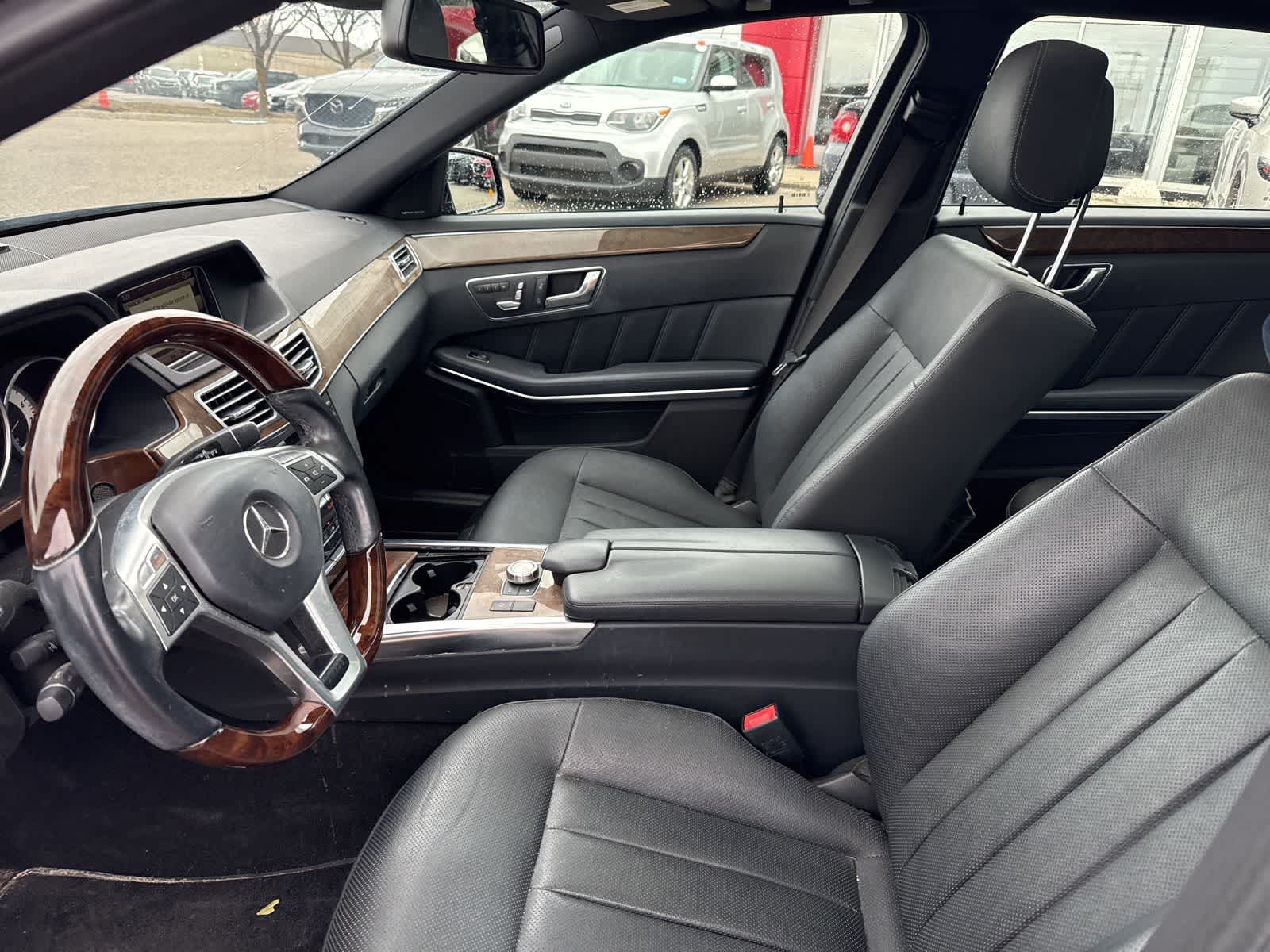 Thumbnail: 2014 Mercedes-Benz E-Class - 15