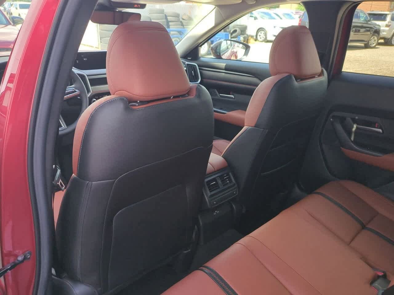 Thumbnail: 2025 Mazda CX-50 - 16