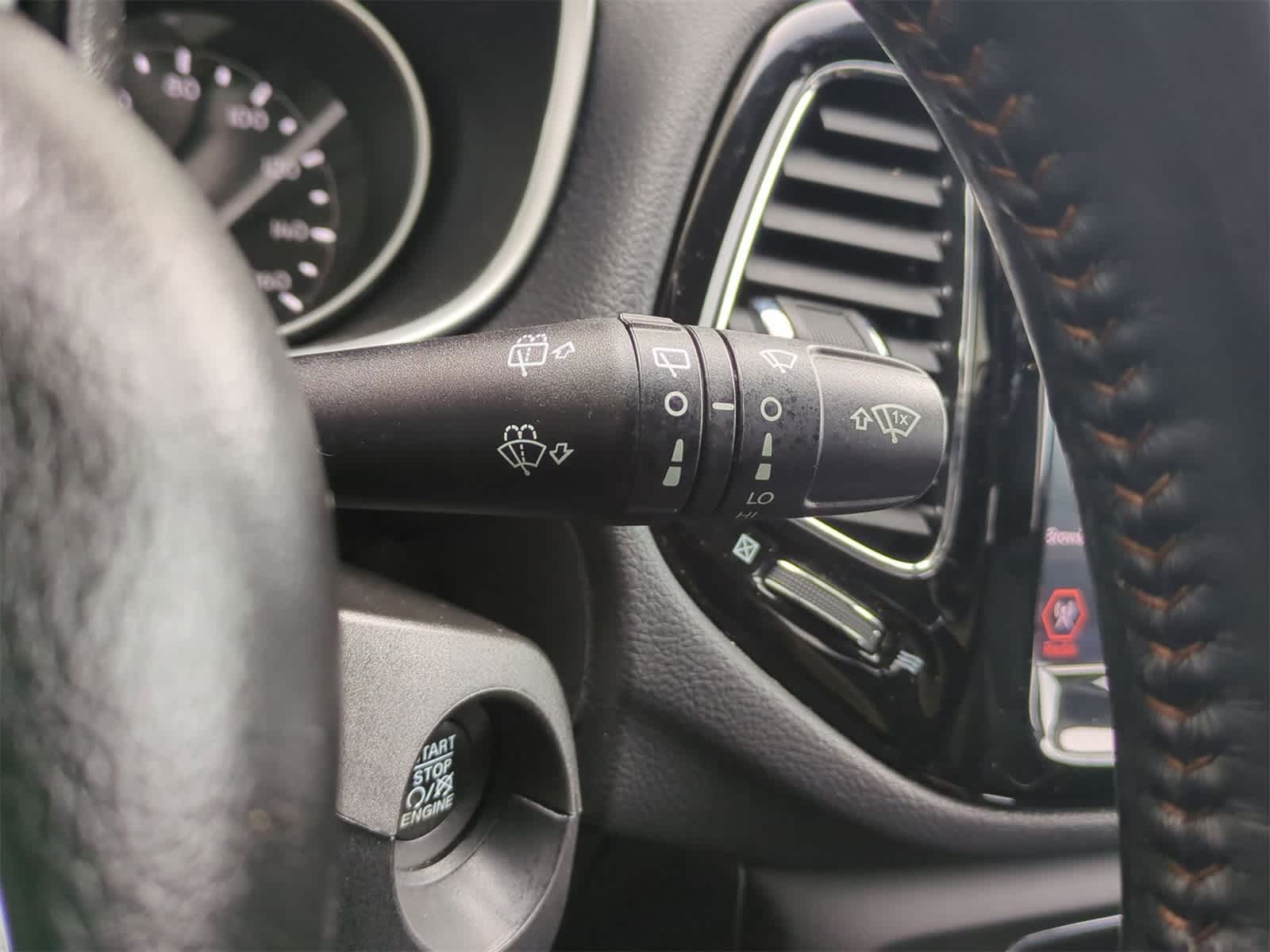 Thumbnail: 2020 Jeep Compass - 24