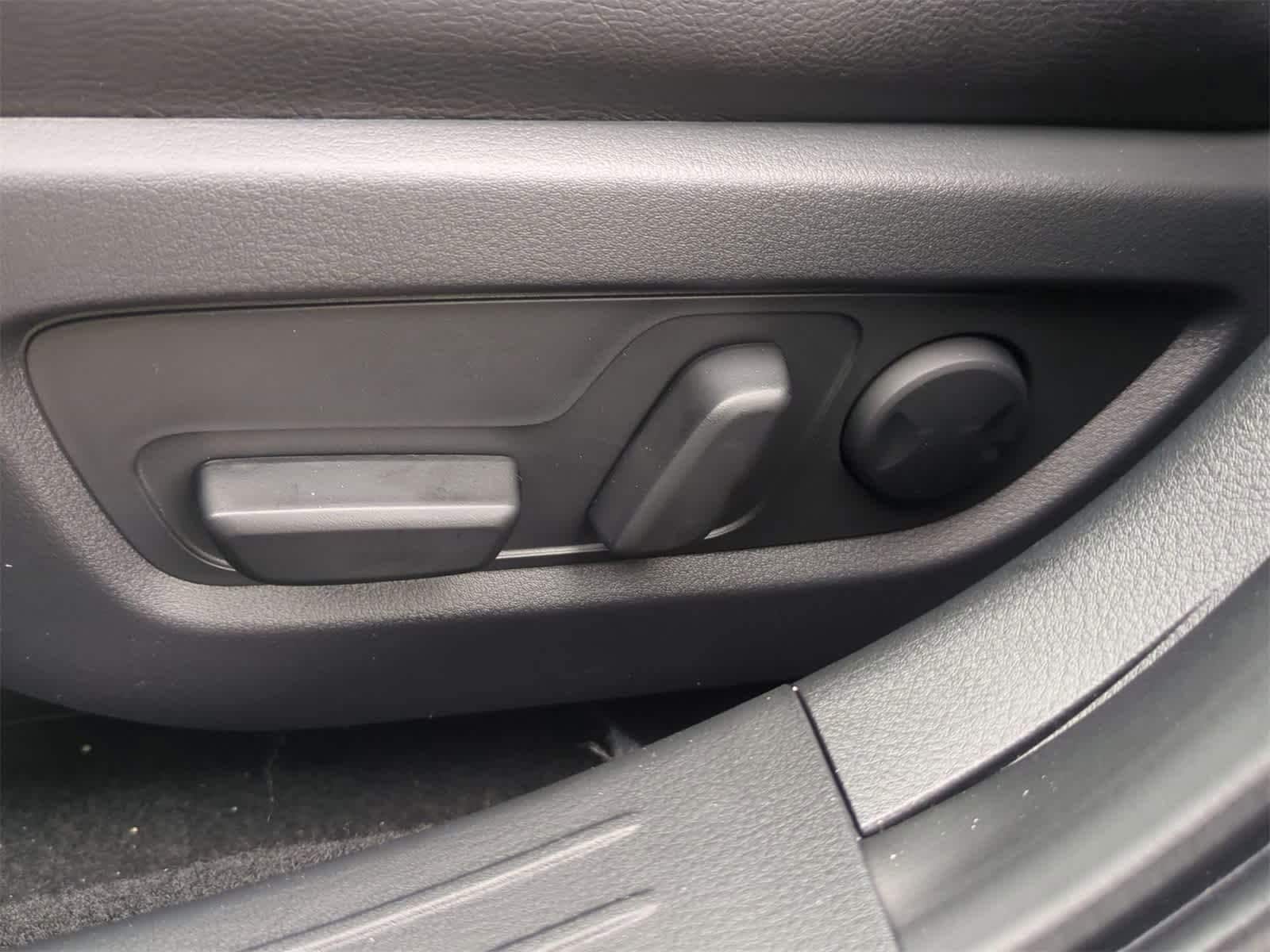 Thumbnail: 2026 Mazda CX-50 - 16