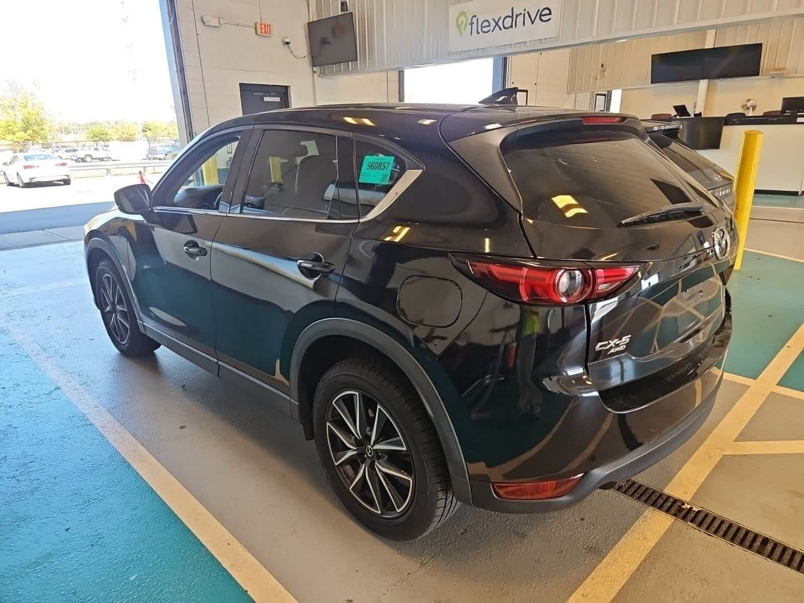 2017 Mazda CX-5 Grand Touring photo 3
