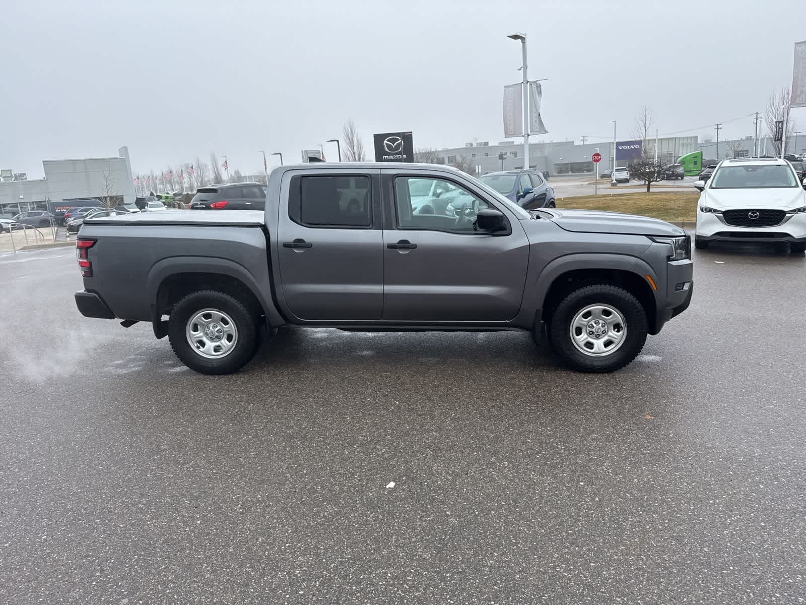 Thumbnail: 2022 Nissan Frontier - 4