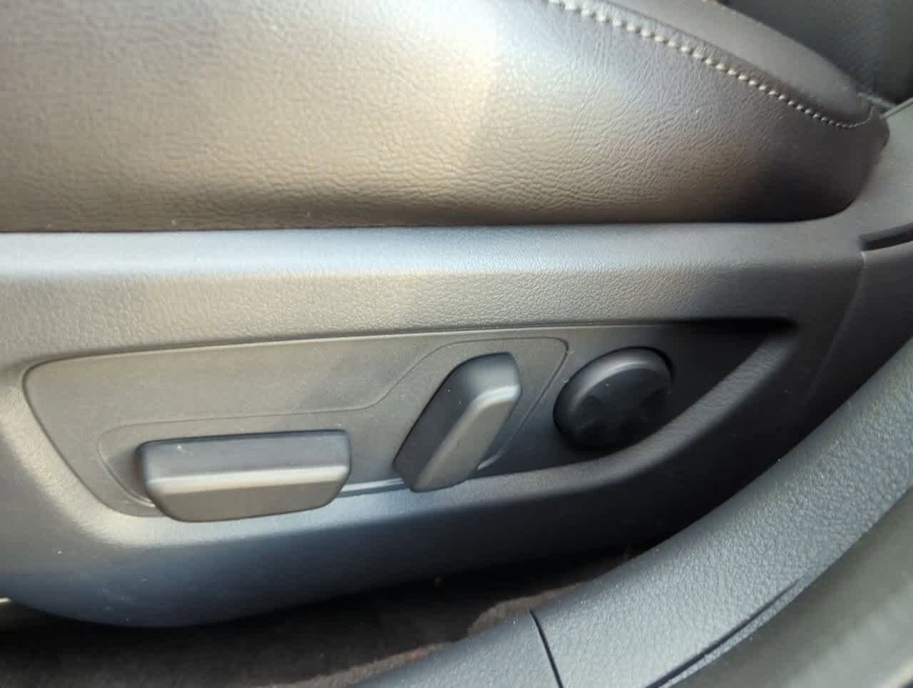 Thumbnail: 2025 Mazda CX-50 - 15