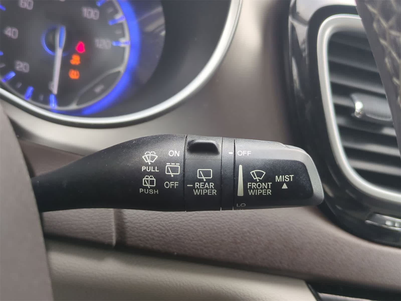 Thumbnail: 2018 Chrysler Pacifica - 26