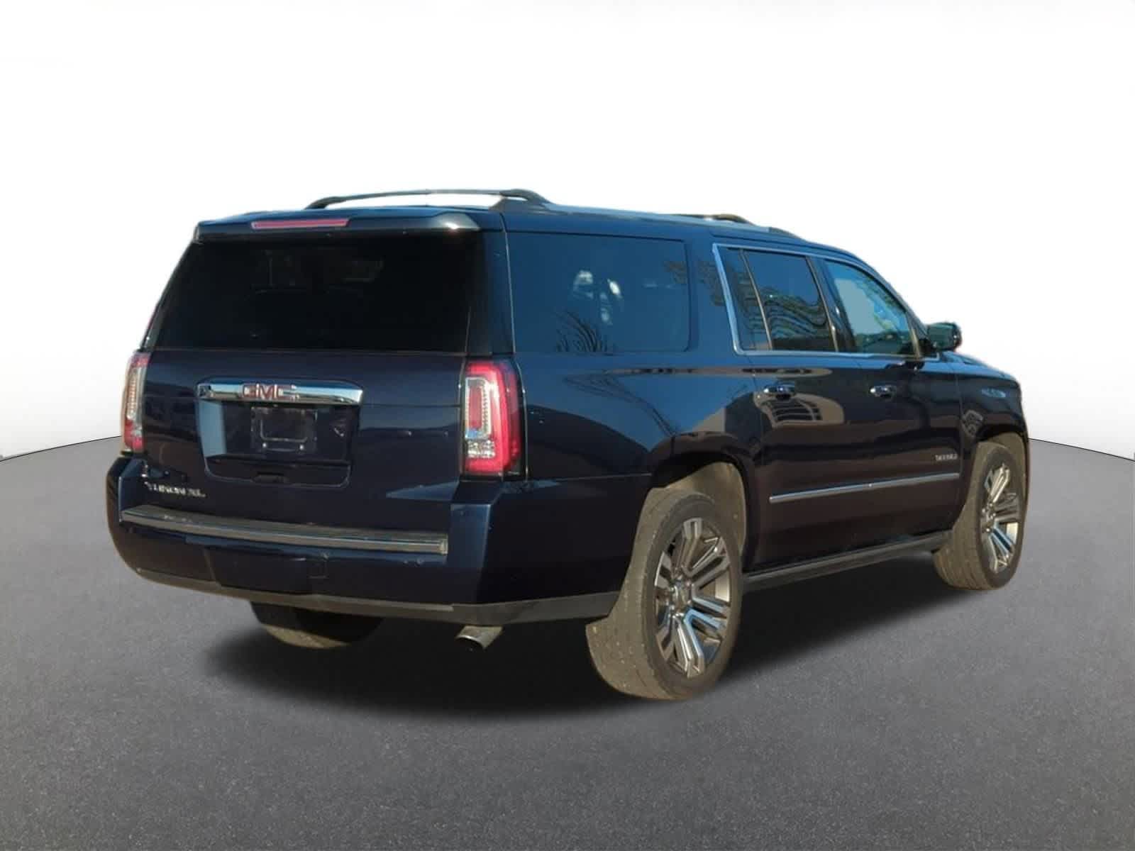 Thumbnail: 2018 GMC Yukon XL - 6