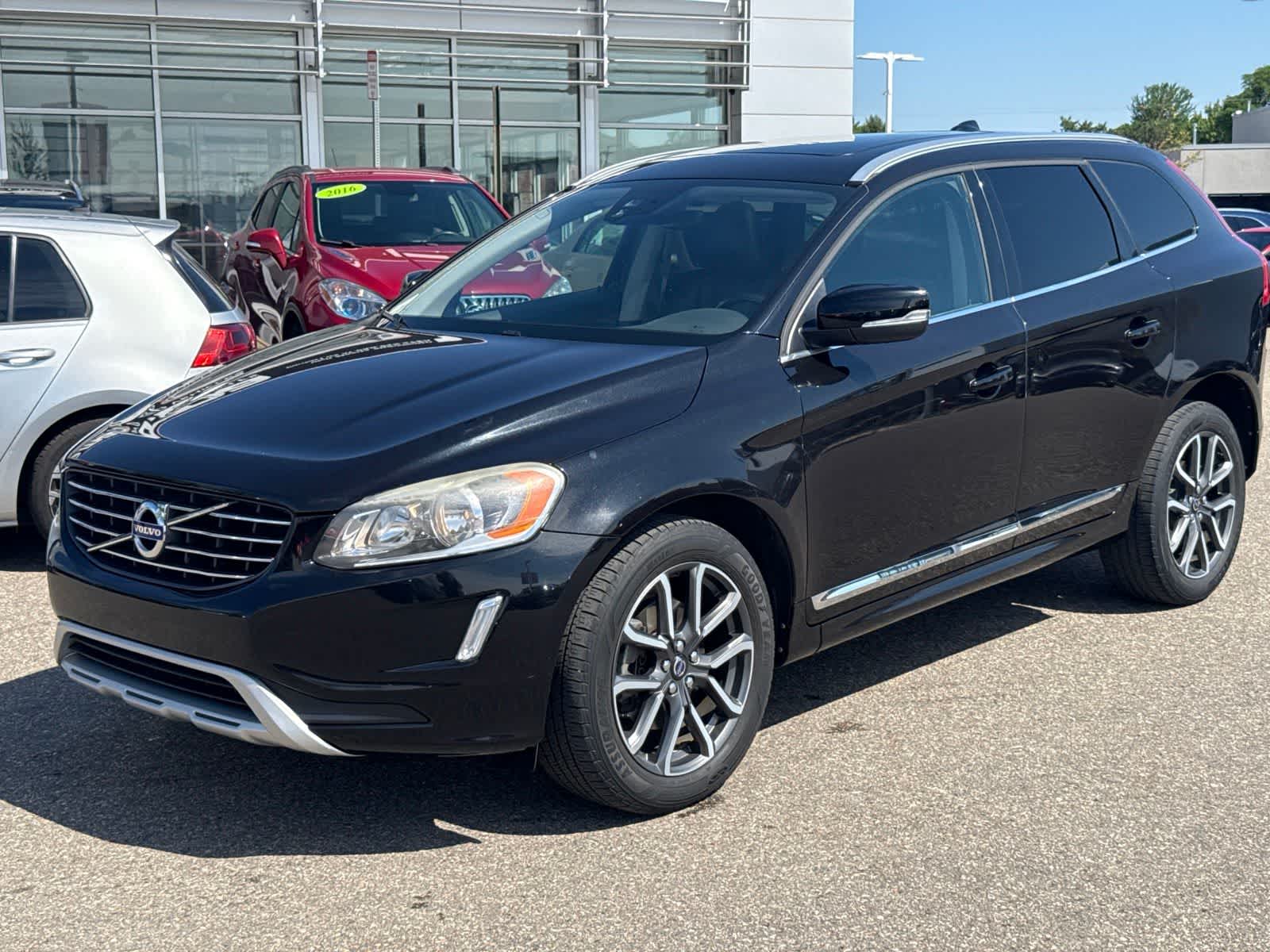 2017 Volvo XC60 T6 Dynamic -
                  Troy, MI
