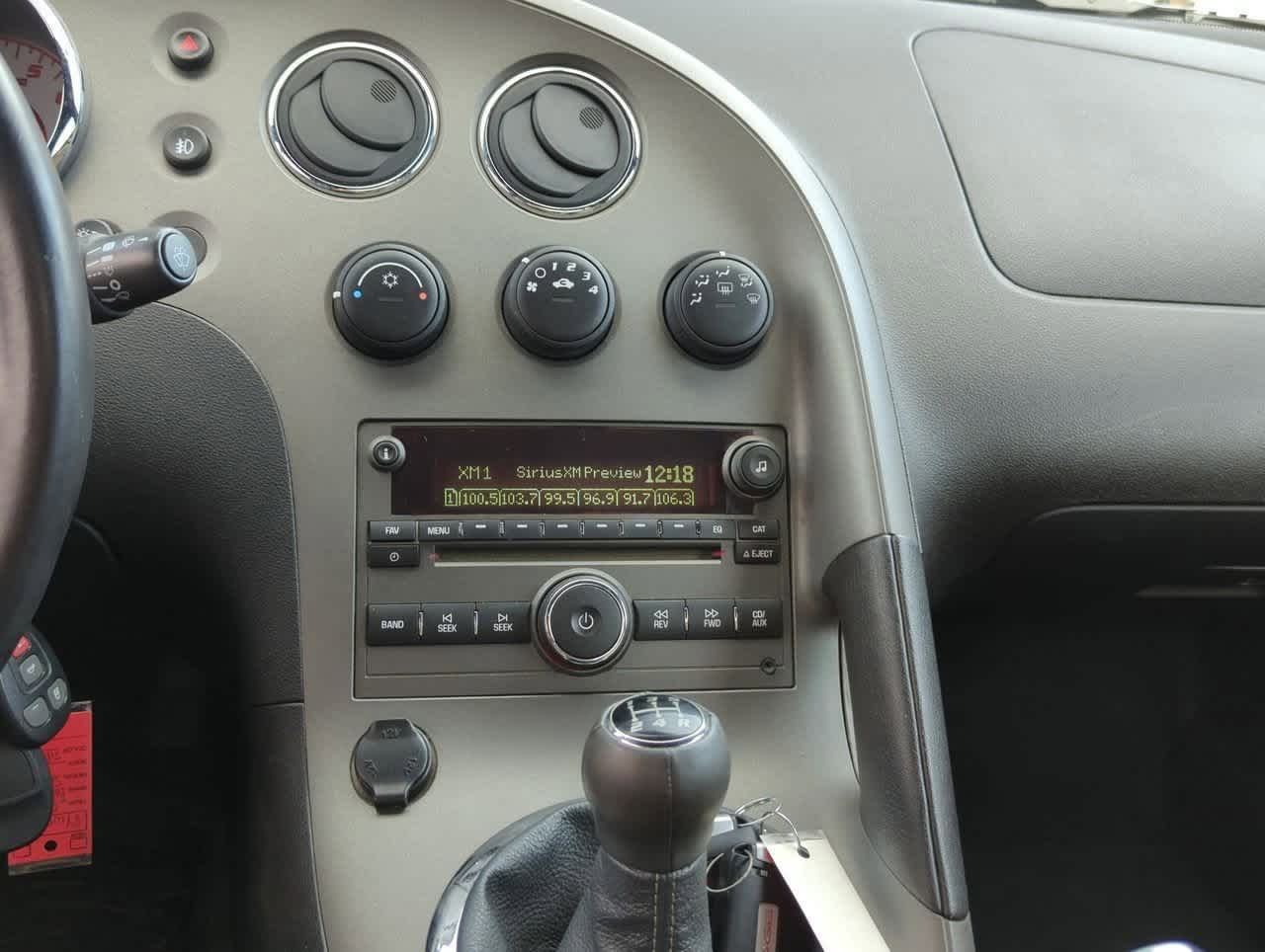 Thumbnail: 2008 Pontiac Solstice - 23