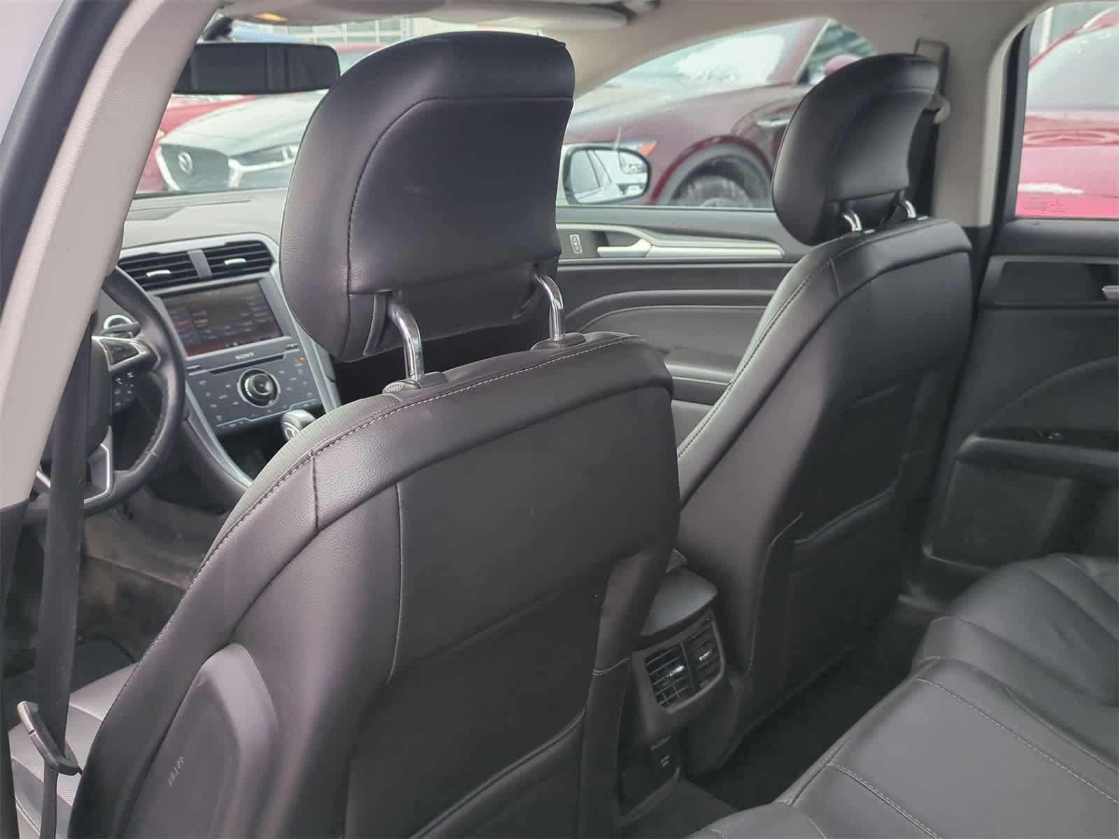 Thumbnail: 2013 Ford Fusion - 17