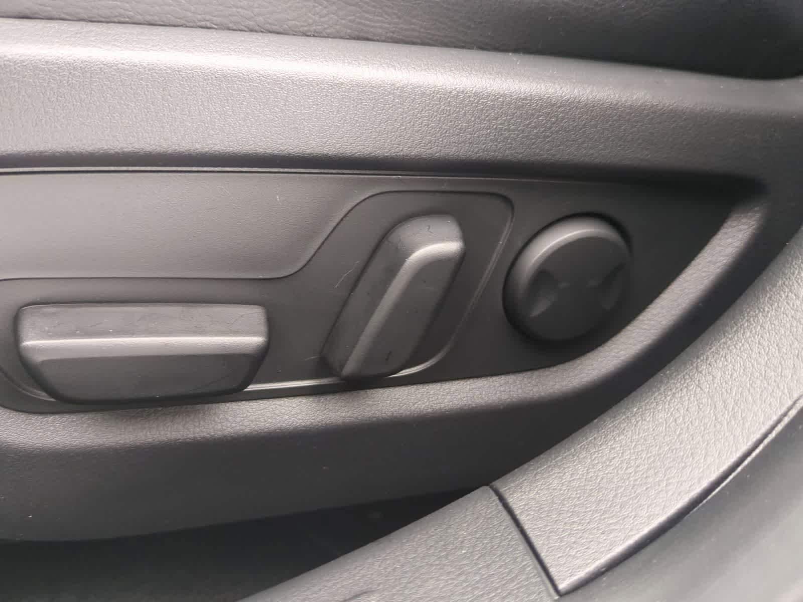 Thumbnail: 2026 Mazda CX-50 - 16