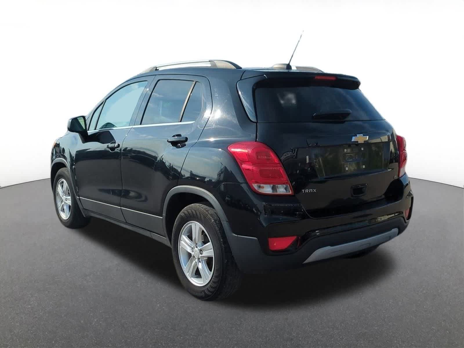 Thumbnail: 2018 Chevrolet Trax - 4