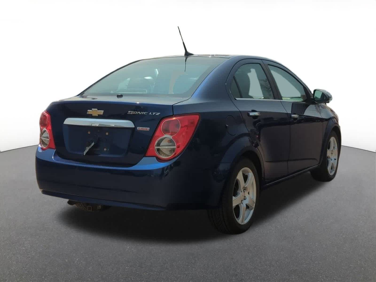 Thumbnail: 2012 Chevrolet Sonic - 6