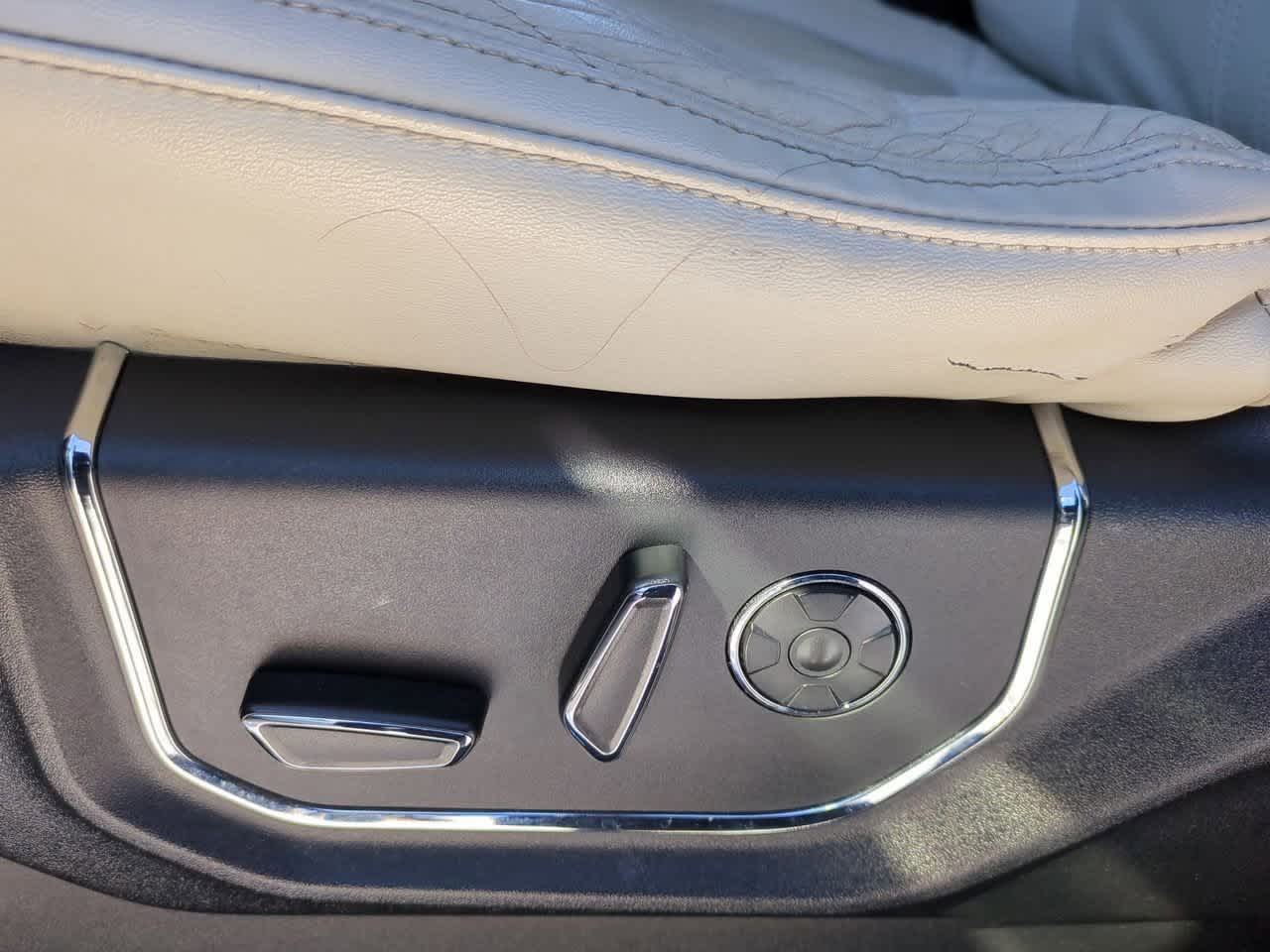 Thumbnail: 2018 Ford Expedition - 17