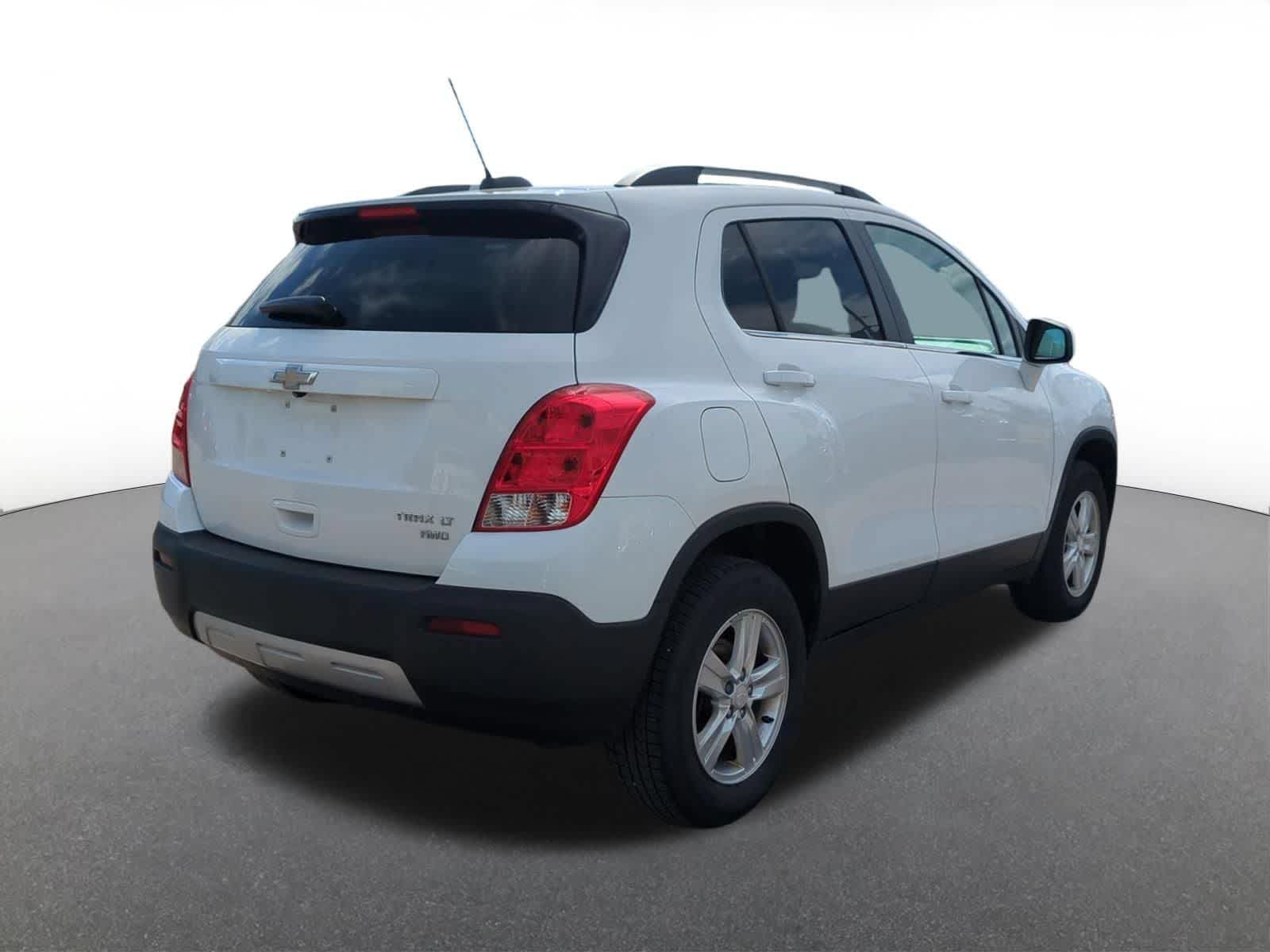 Thumbnail: 2016 Chevrolet Trax - 6
