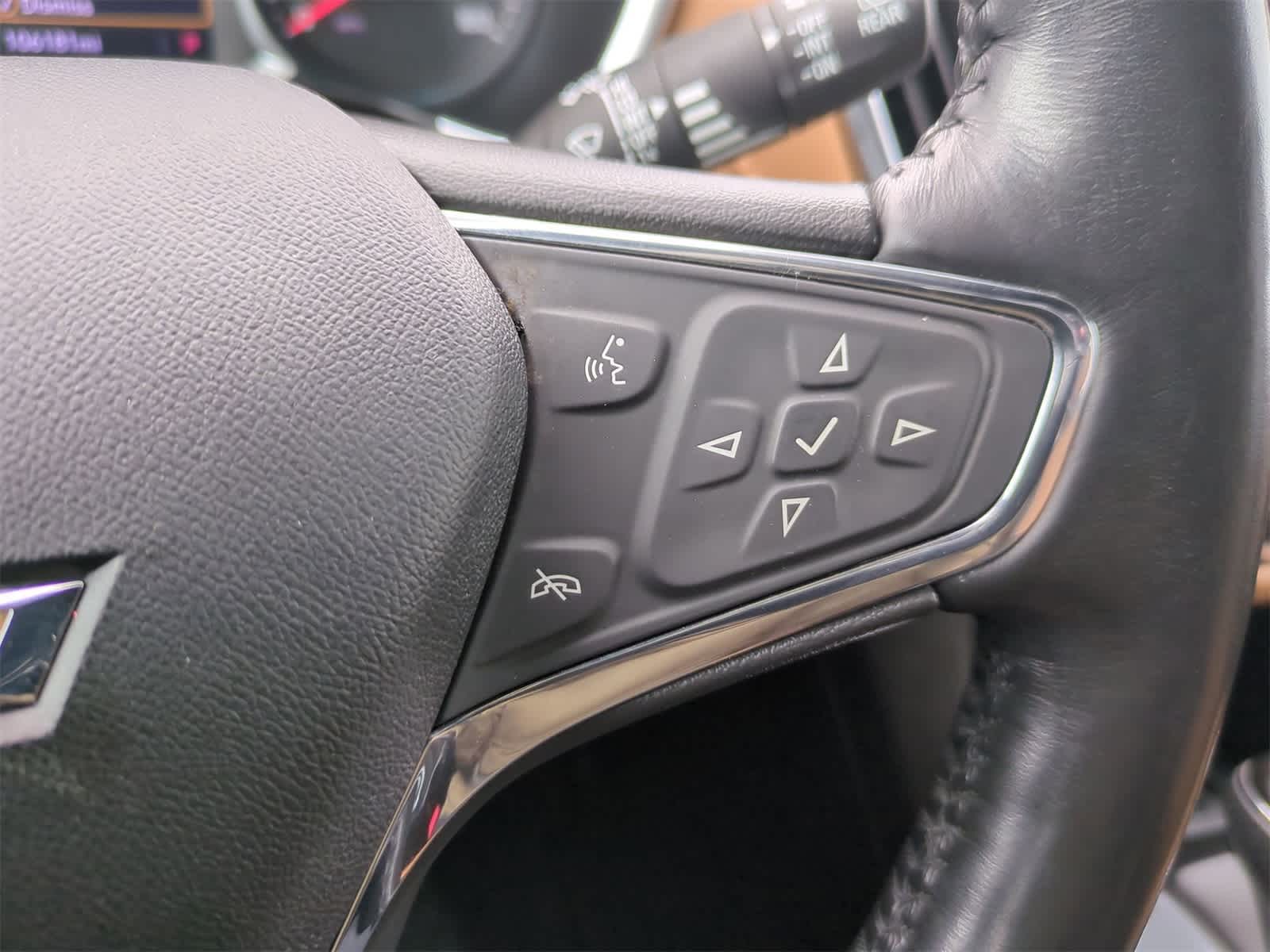 Thumbnail: 2020 Chevrolet Equinox - 25