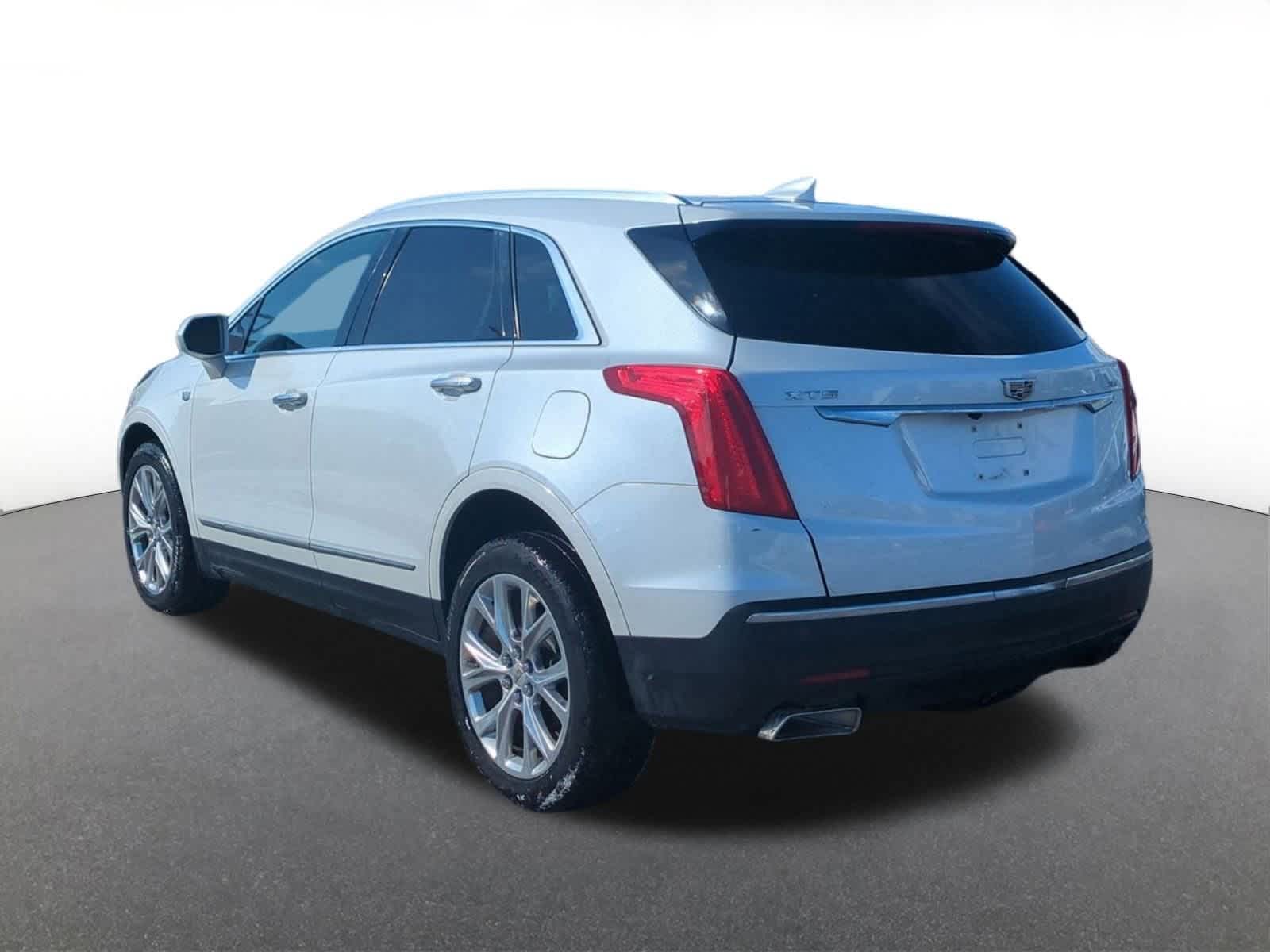 Thumbnail: 2017 Cadillac XT5 - 4