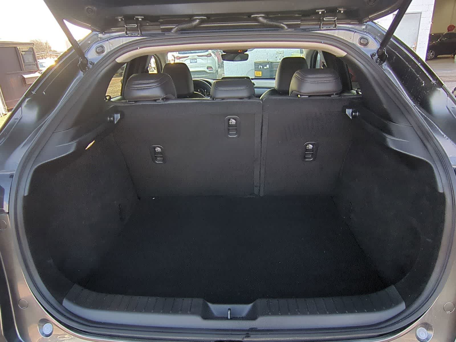 Thumbnail: 2025 Mazda CX-30 - 33