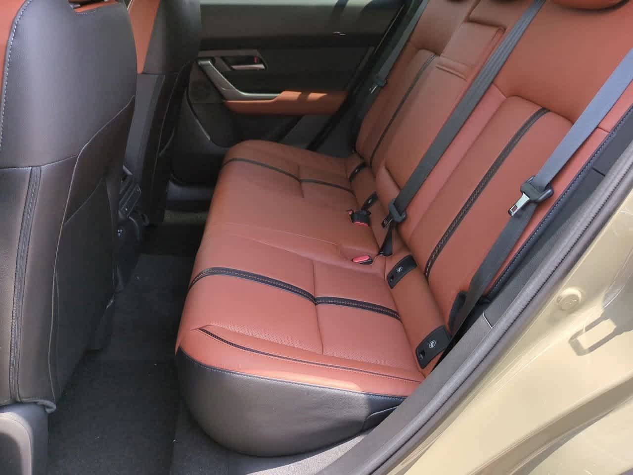 Thumbnail: 2025 Mazda CX-50 - 18