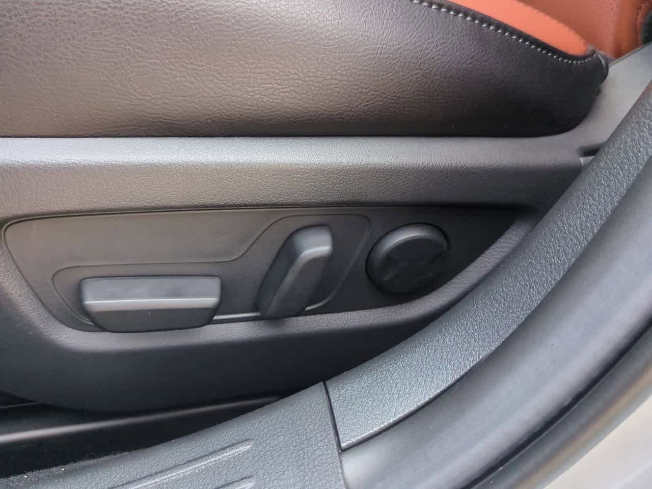 Thumbnail: 2025 Mazda CX-50 - 15